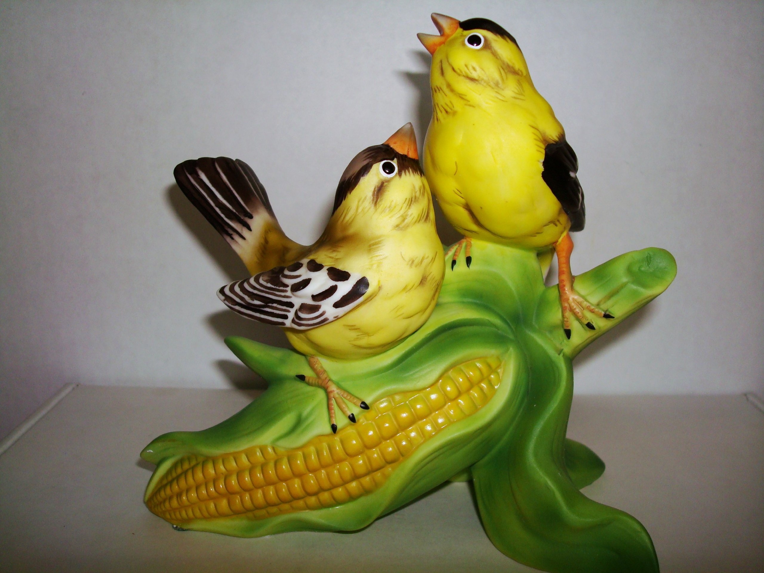 Porcelain Collectable Bird Couple Sculpture