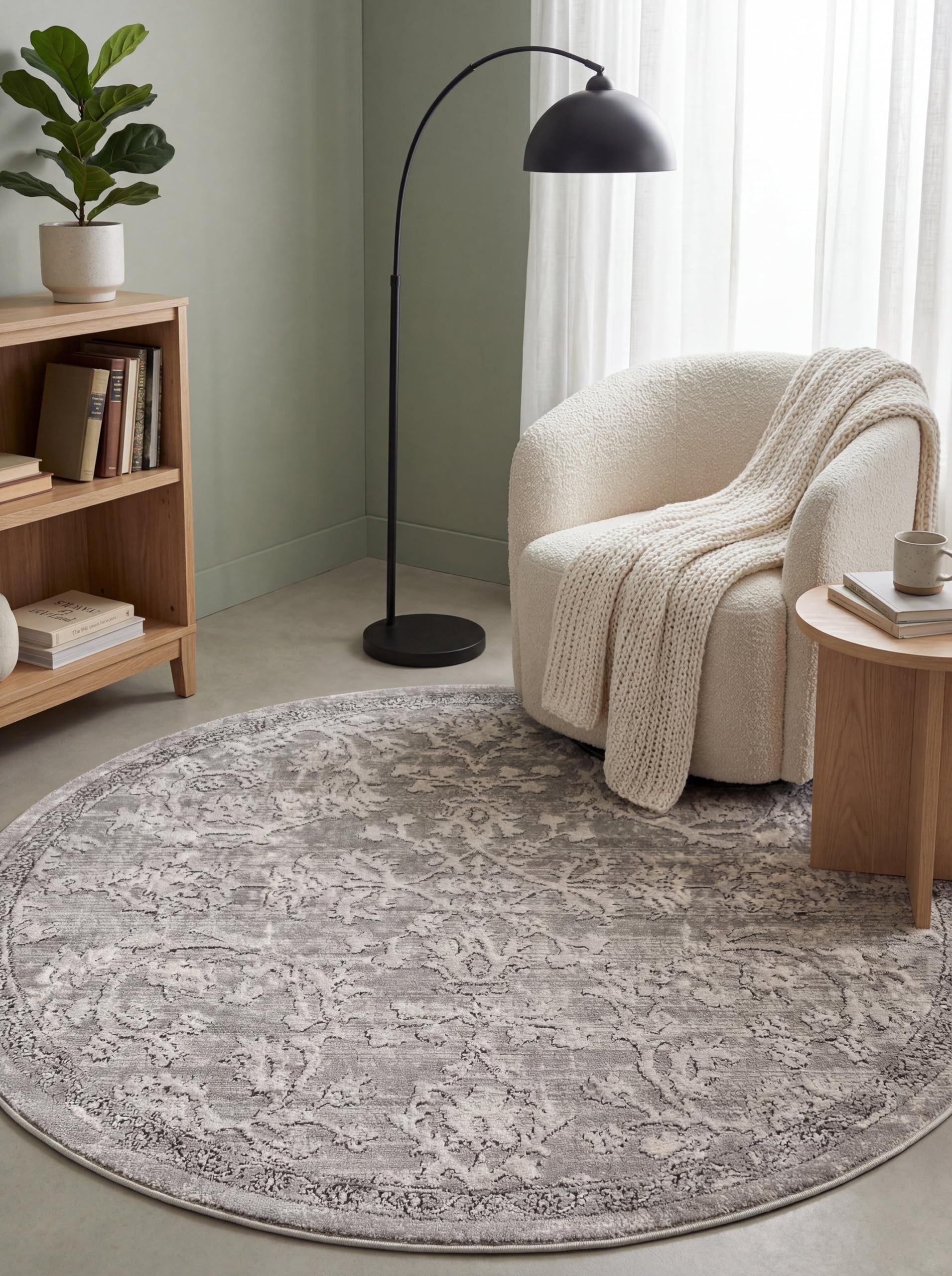 Rugs.com Oregon Collection Rug – 5 Ft Round Gray Low-Pile Rug Perfect for Kitchens, Dining Rooms