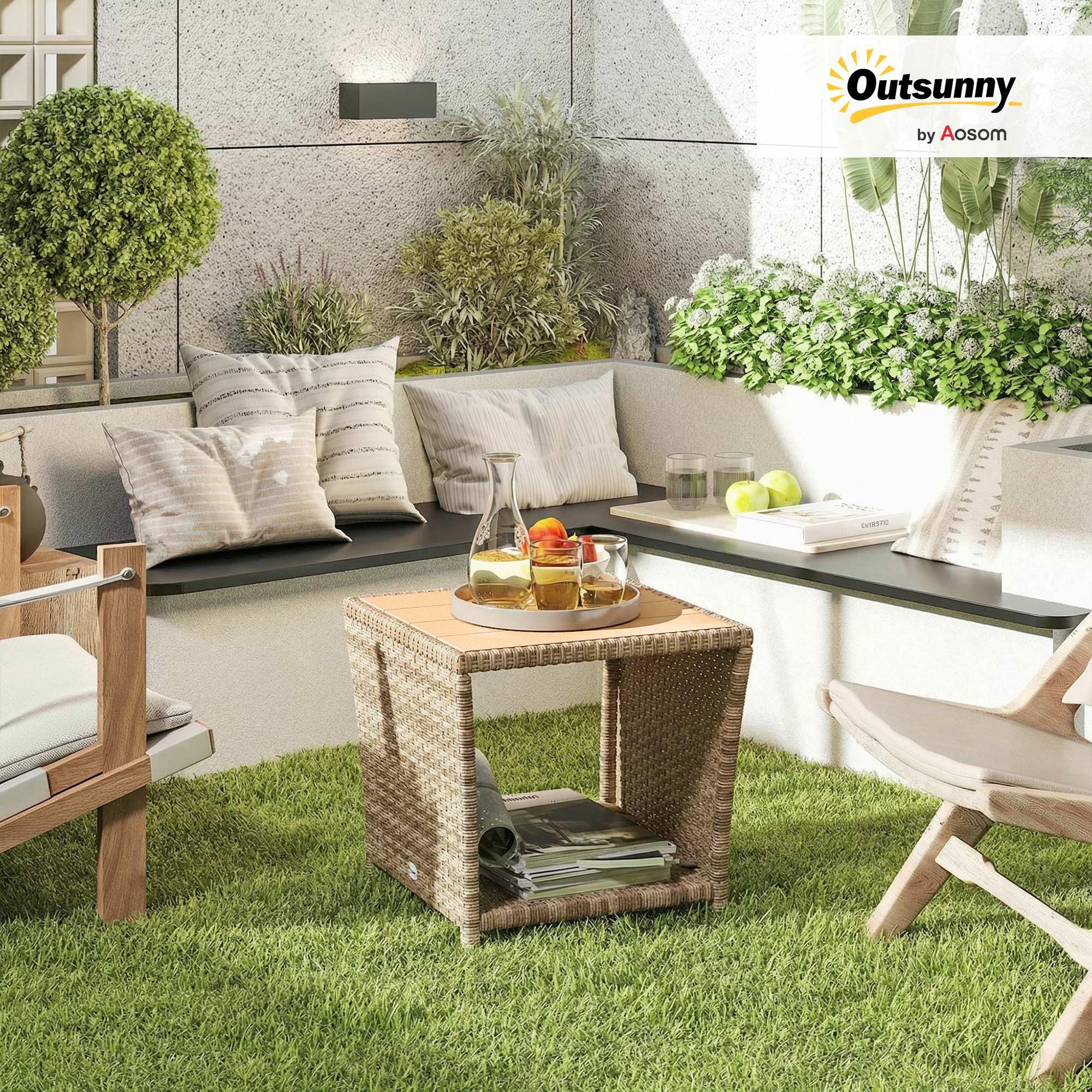 Outsunny 2-stöckiger Beistelltisch aus PE-Rattan mit Ablagefach, quadratischer Outdoor-Couchtisch mit PS-Holzlattenplatte, UV-beständig für Terrasse, Garten, Balkon, Khaki | Quadratischer Couchtisch für den Außenbereich, PS Holzlattenplatte, UV-beständig,