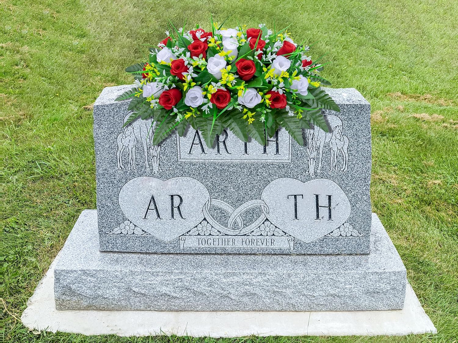 LVXINLI Artificial Cemetery Flowers Saddle-Shaped Tombstone Decorations Non-Fading UV-Resistant （Red and White Saddle