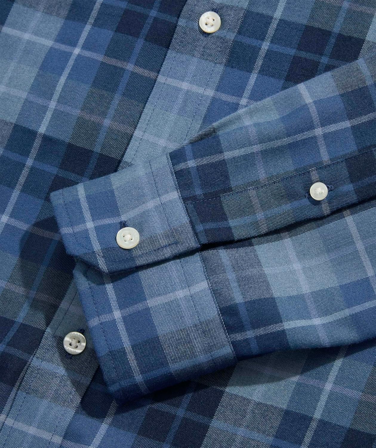 vineyard vines Mens Brant Point Plaid Tech Twill Shirt - Image 5