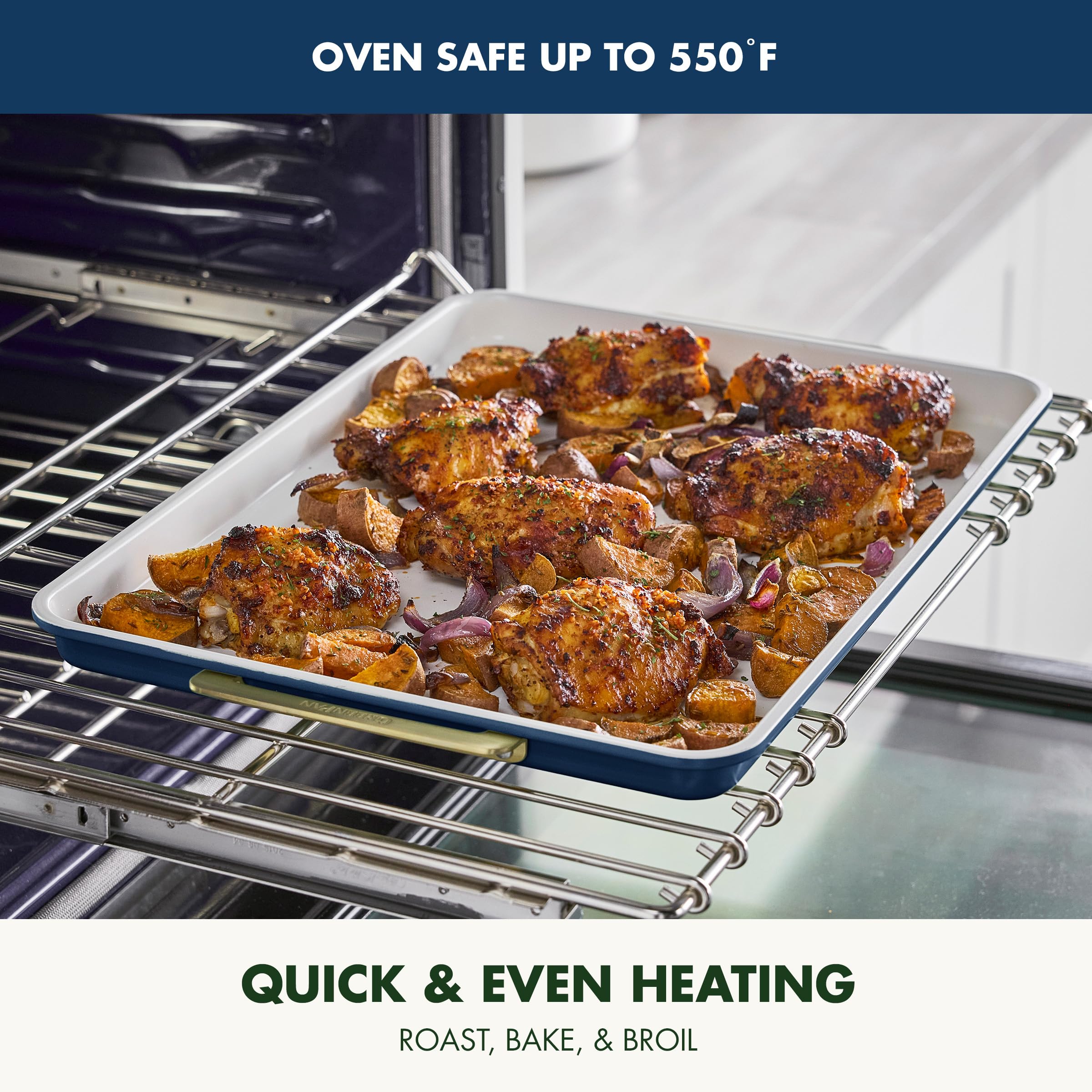 GreenPan Reserve Bakeware halbe Backform, 33 x 45,7 cm, Keramik-Antihaft-Backform, PFAS- und BPA-frei, goldene Griffe, langlebiger Stahl, vielseitiges und platzsparendes Ofengeschirr, Gefrierschrank