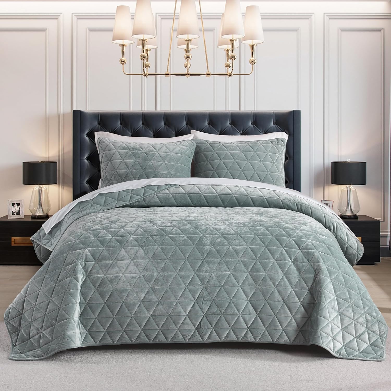 Homzard Velvet Quilt Set, Smoky Green King Size Comforter Set,Soft Lightweight Bedding Comforter Set, Luxury Bedding Bedspread Set, 3 Piece Bed Set, All Season, King Size