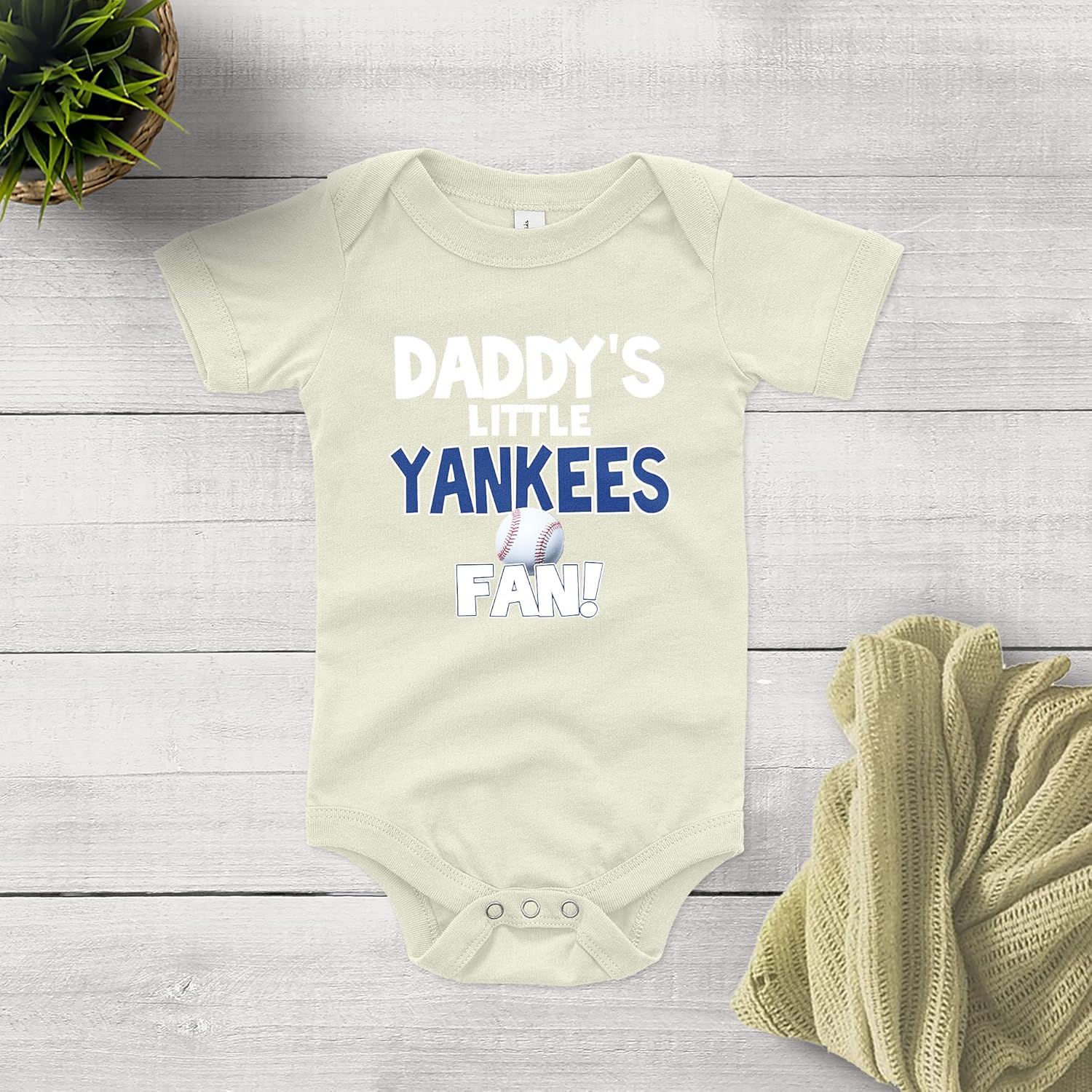 NanyCrafts Baby's Daddy's Little Yankees Fan Bodysuit, Baby Yankees Fan