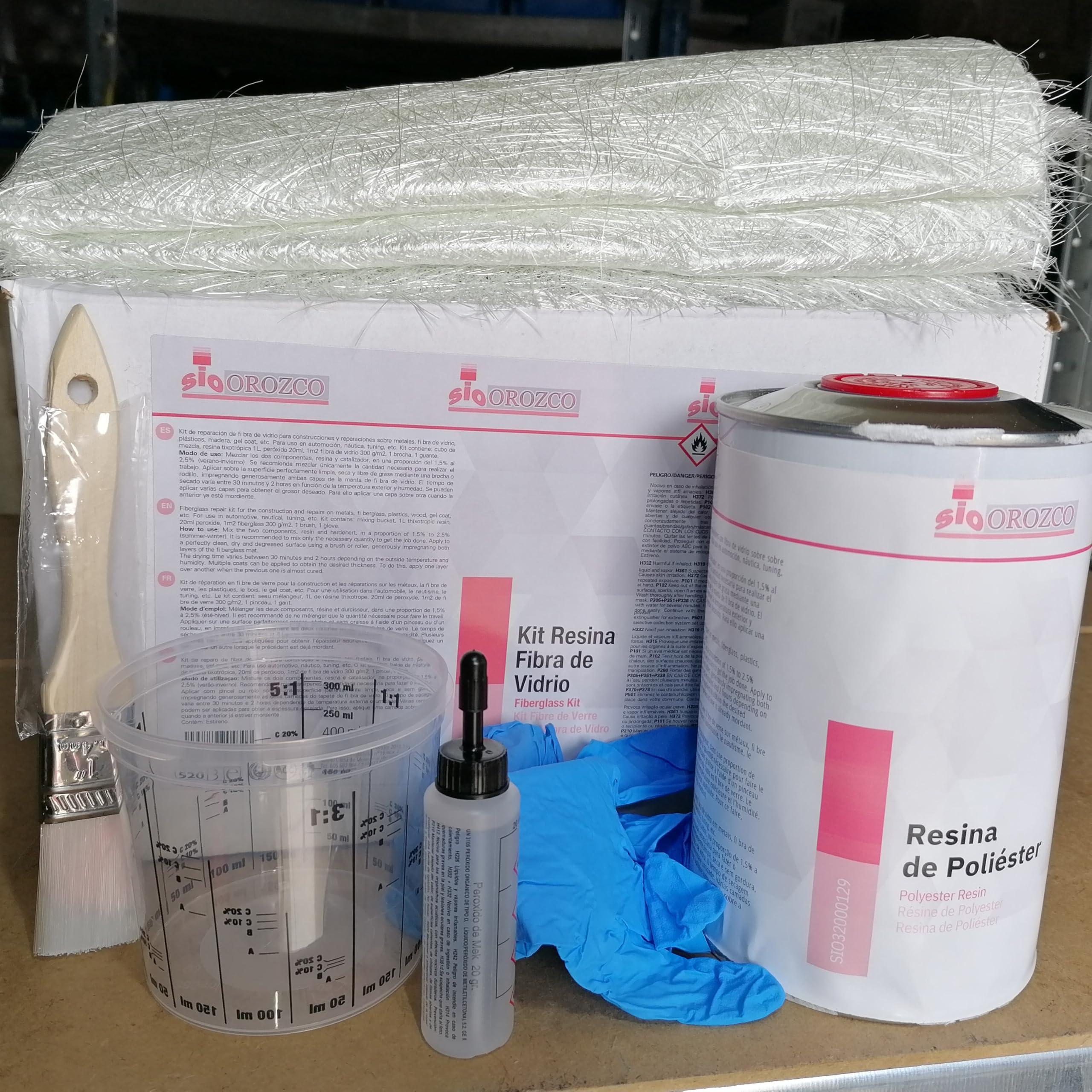 Kit de réparation en fibre de verre complet résine + couverture + catalyseur + accessoires