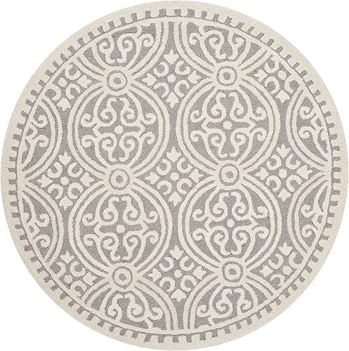 Miniatura 2 de Tapete de Safavieh de lana de la colección Cambridge CAM123D hecho a mano con diseño geométrico marroquí en color marfil y plateado con superficie