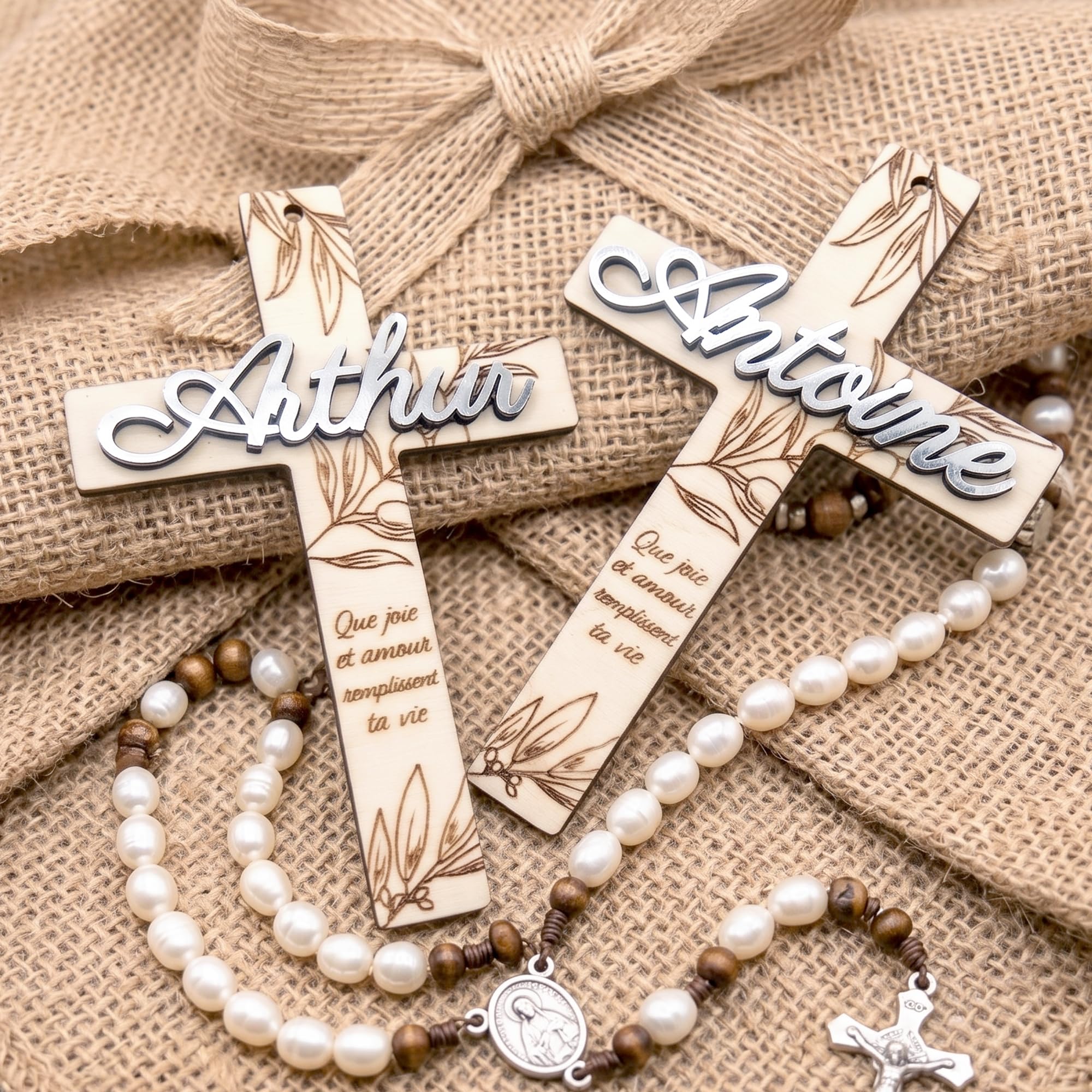 Croix de Baptême Personnalisée en Bois - Décoration Murale pour Enfant