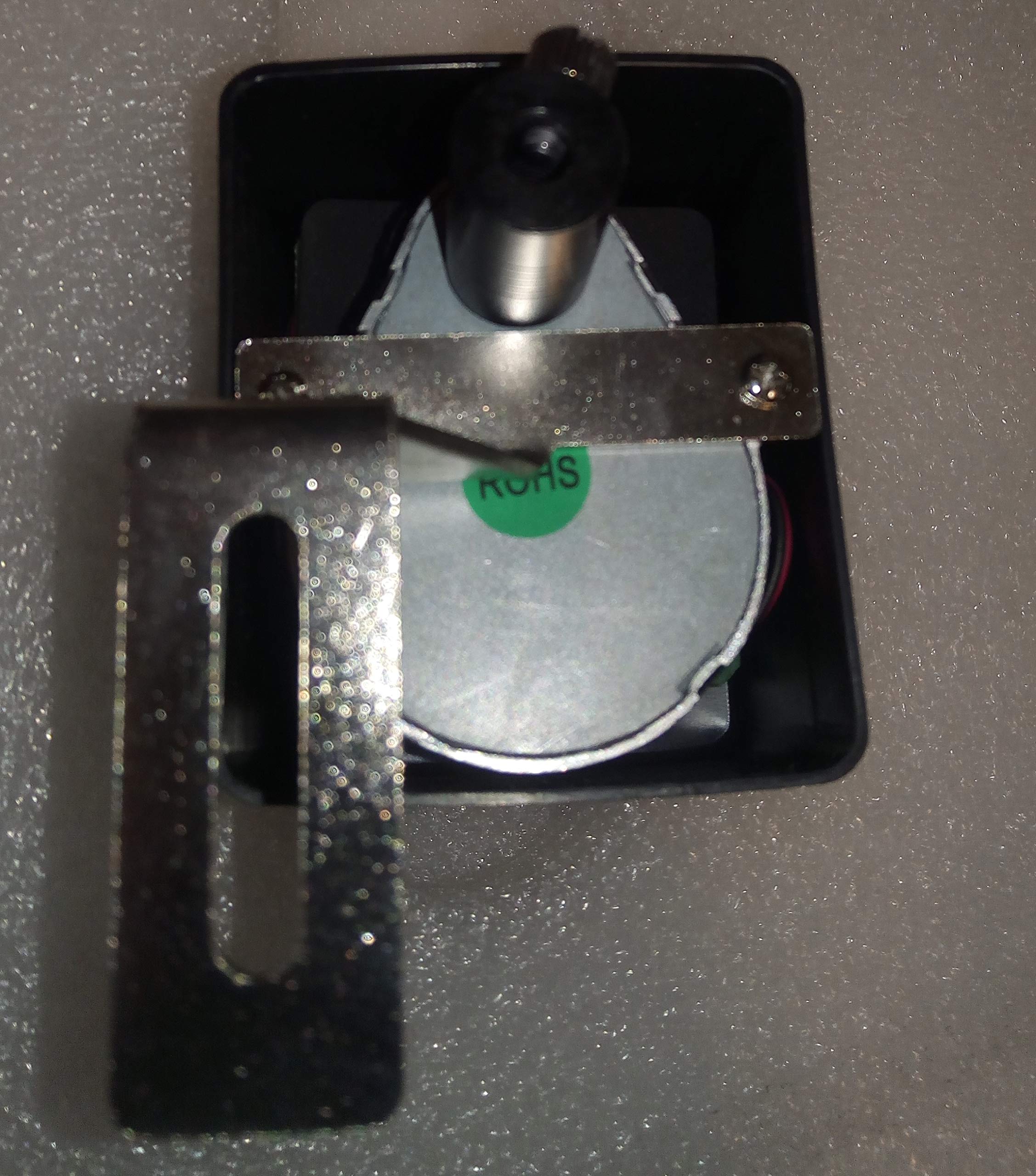 Motorino inseguitore per telescopi UNIVERSALE A BATTERIA 9V