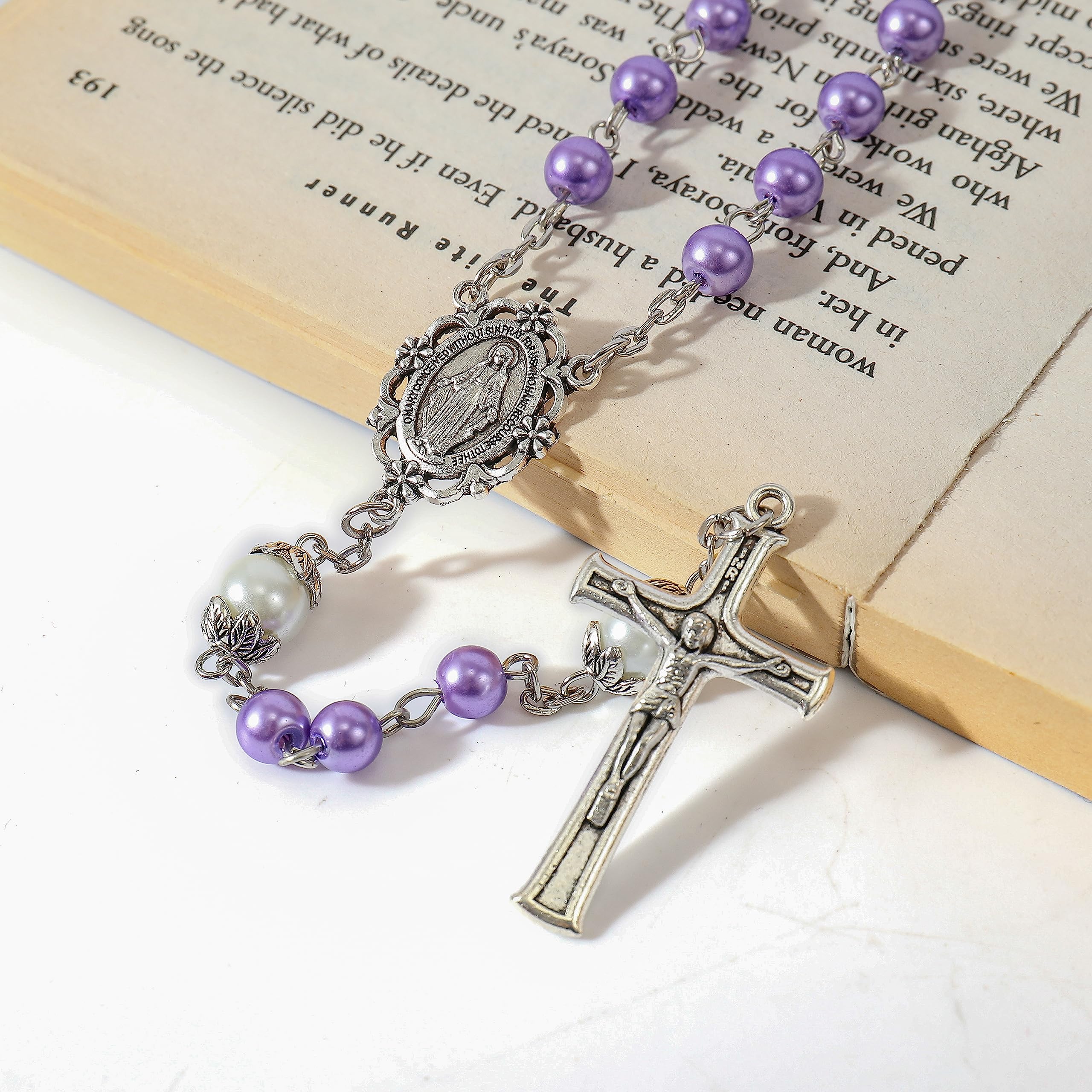 Nazareth Store 6mm Pearl-like Glass Rosaries with White Mystery Beads & Miraculous Medal, Purple, 21 pulgadas - Image 3
