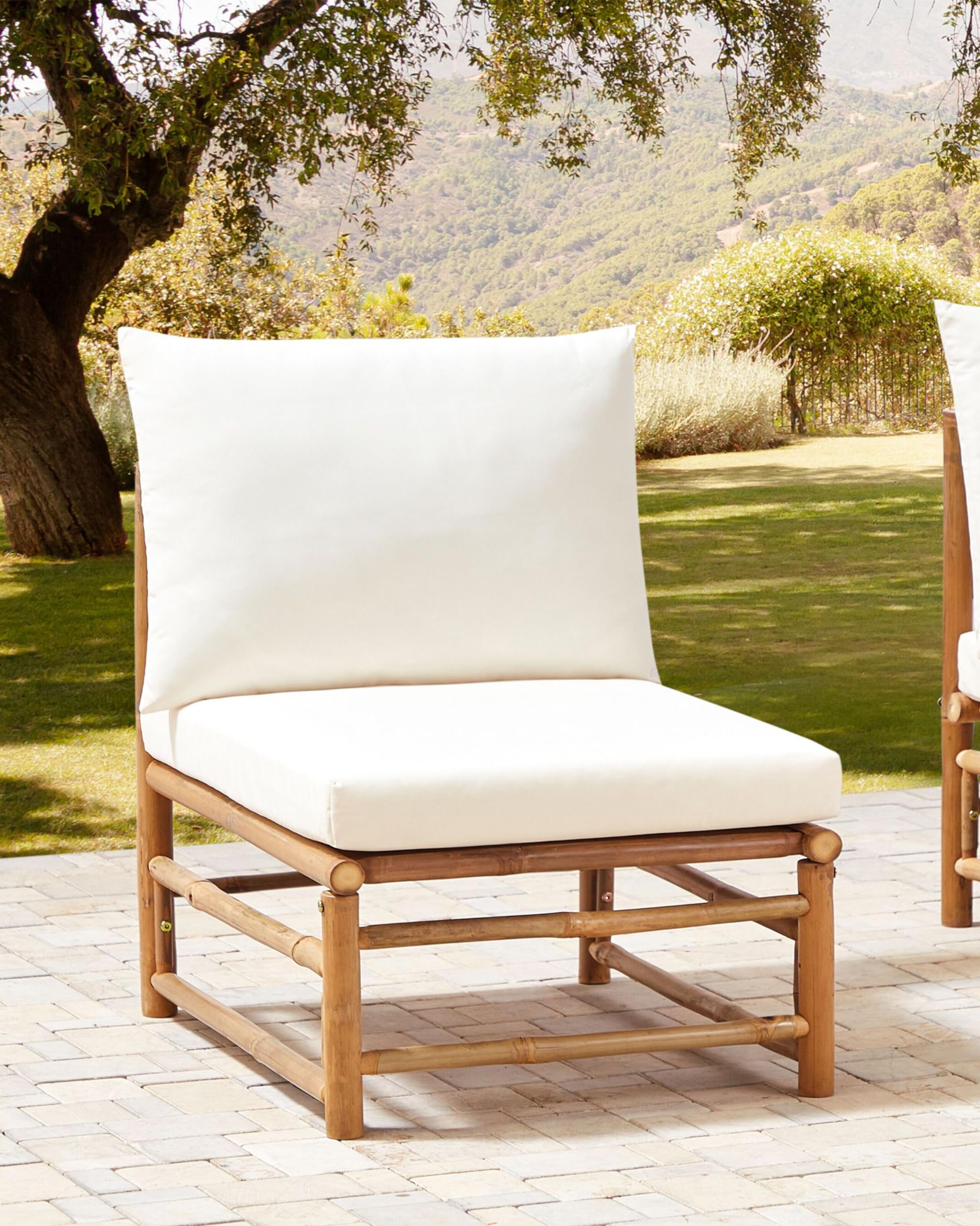 Beliani 1 Place de Siège de Jardin Modulable en Bambou sans Accoudoirs Rembourré avec Coussins Extérieur Blanc Cassé Cerreto