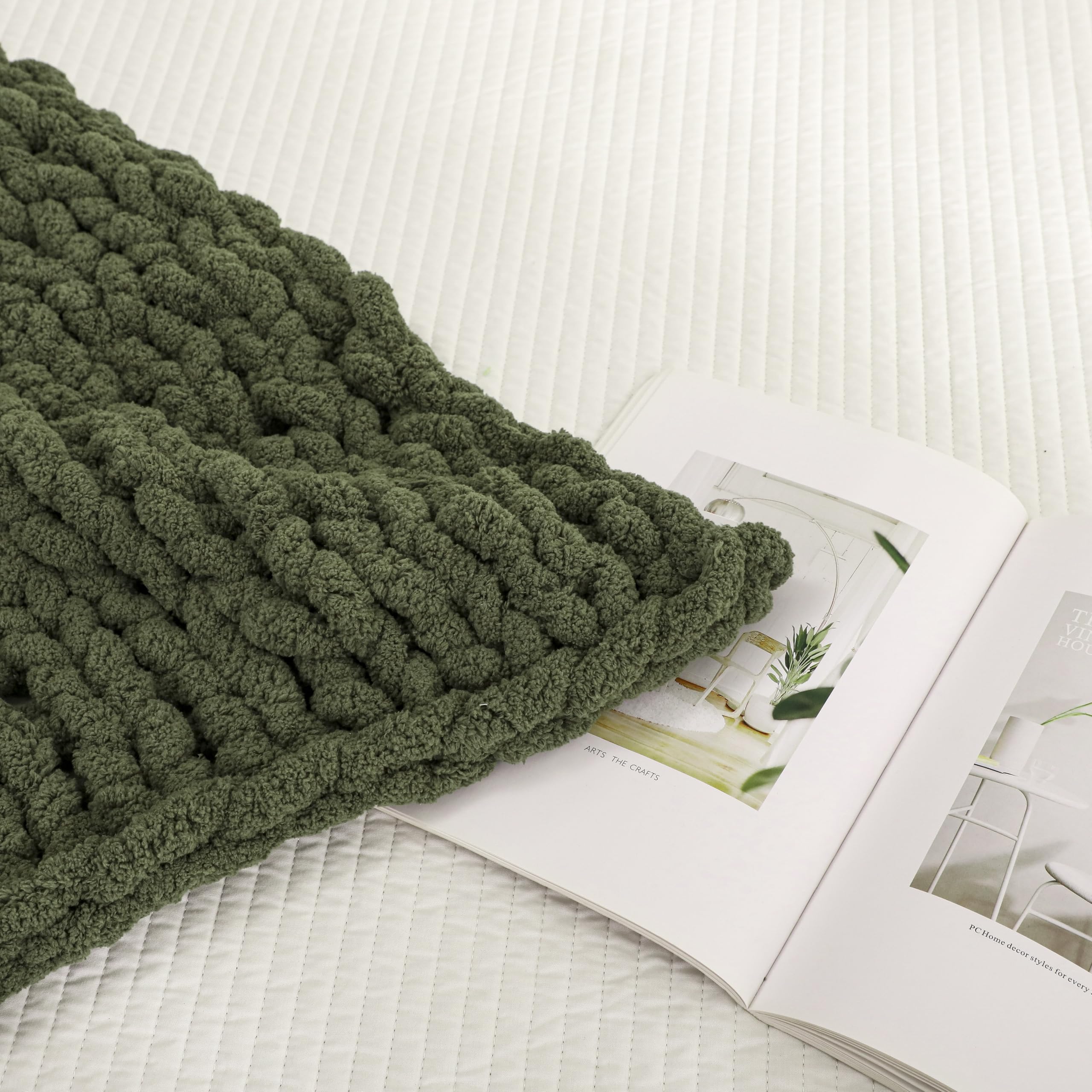 WESHIONGOO - Manta decorativa de punto grueso de 101,6 x 101,6 cm para sofá y cama, suave y esponjosa, confeccionada a mano al 100 % con hilo de chenilla grueso, verde oliva | Manta de punto 100% hecha a mano, manta suave y esponjosa con hilo de felpilla