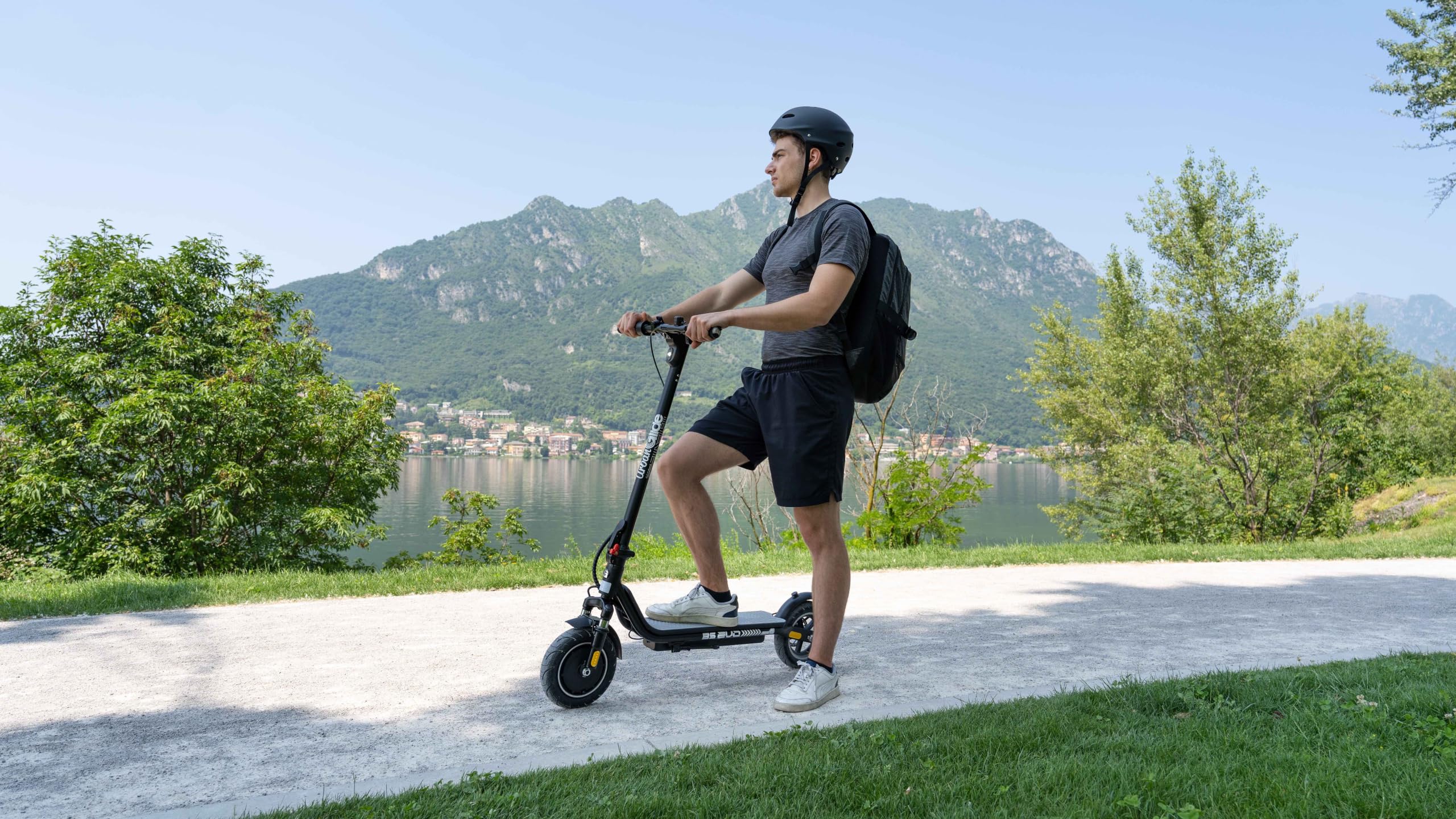 Trottinette Électrique Adulte UrbanGlide 85 Evo – Autonomie Jusqu'a 15 km - Pneu 8,5" Gonflable - Batterie 25.2V - Poids 15Kg