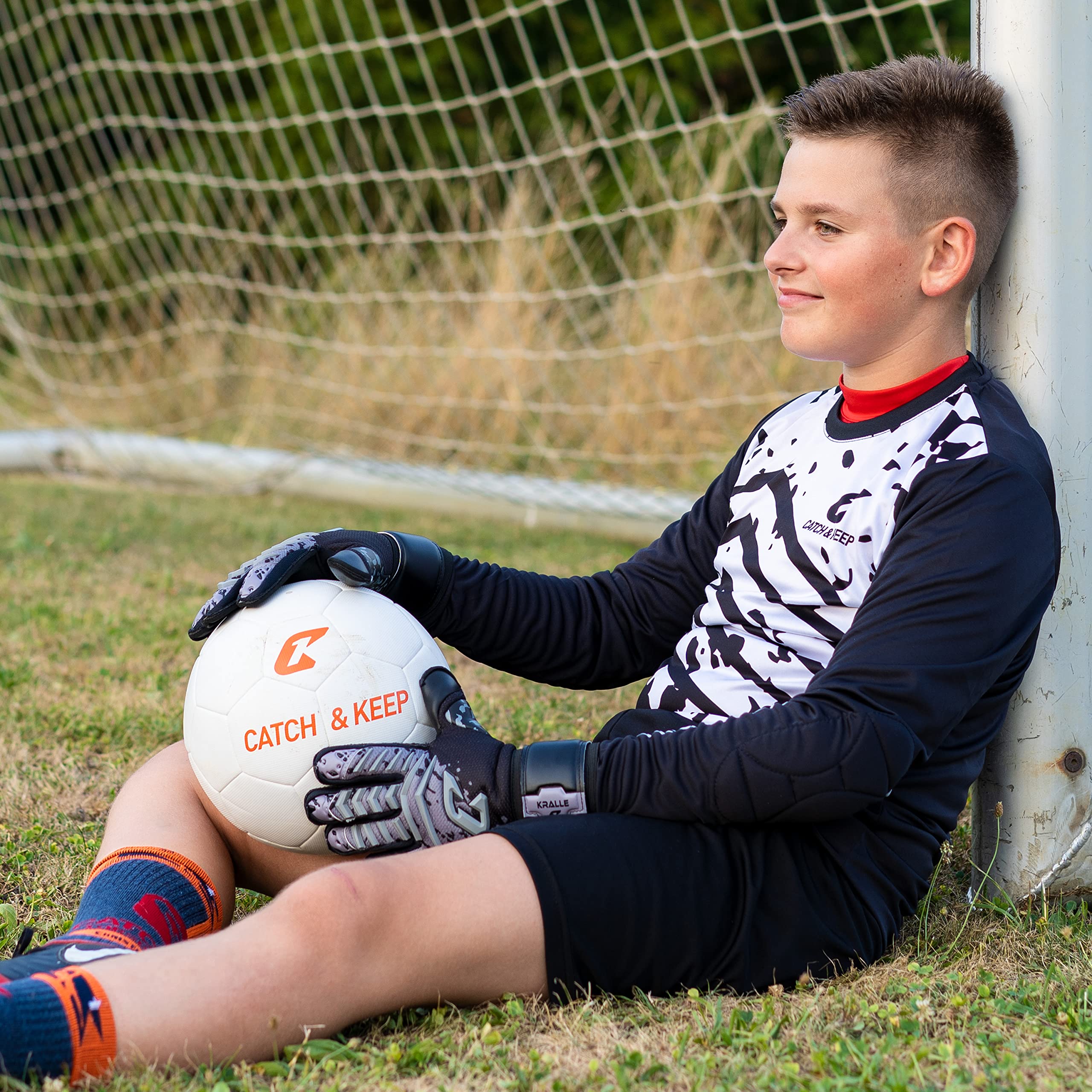 Catch & Keep Kralle Junior Pro 3.0 Torwarthandschuhe - Professionelle Fußballhandschuhe für Kinder, Falcon Grip Ultra Strong - Optimale Passform für Kinder (Splash Kralle Grau/Schwarz, 4)