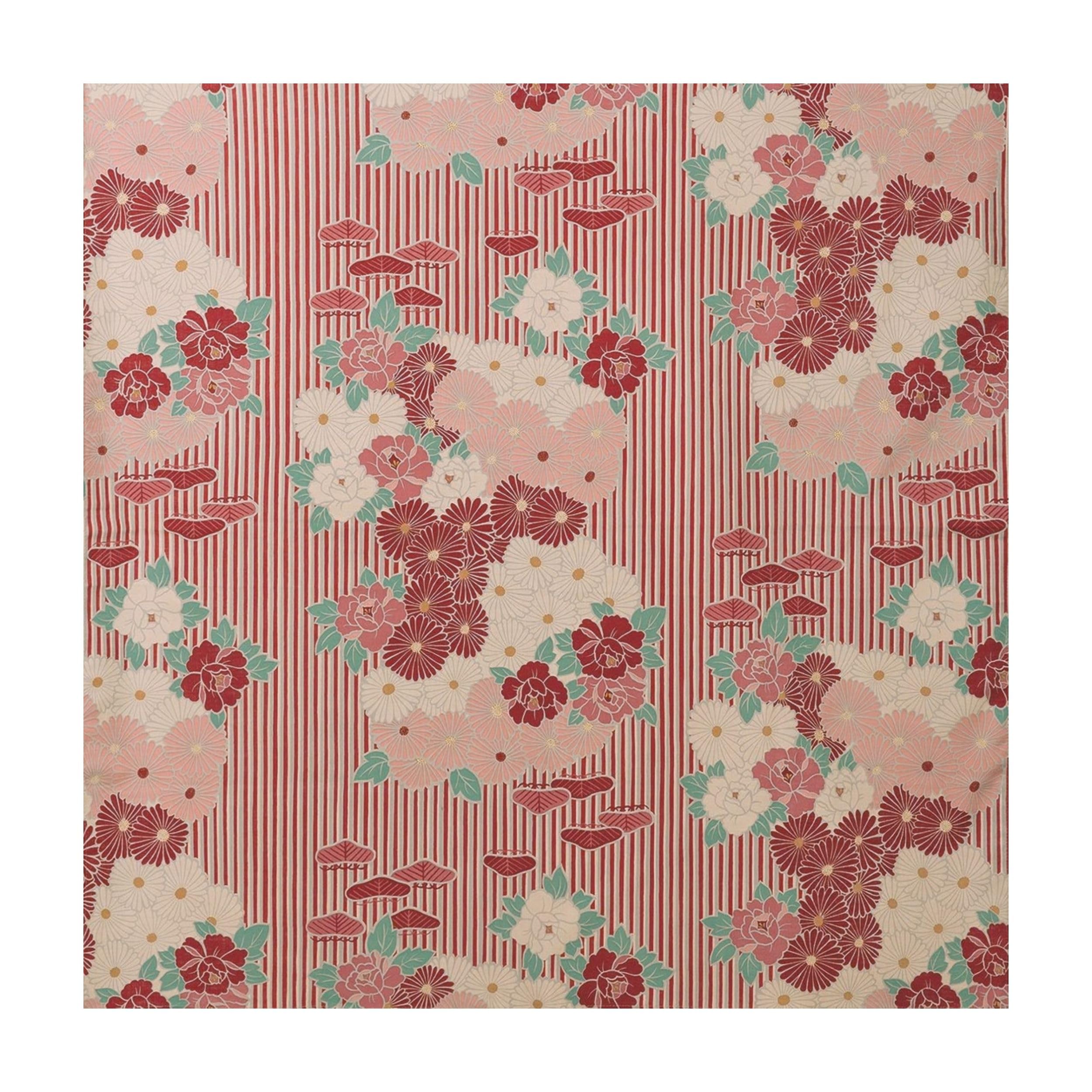 Noren Furoshiki Large Retro Flower Red Furoshiki 39.4 inches (100 cm), 39.4 inches (100 cm), Large Furoshiki, 100% Cotton, Fully Washable, Furoshiki Bag, Made in Japan : Home & Kitchen