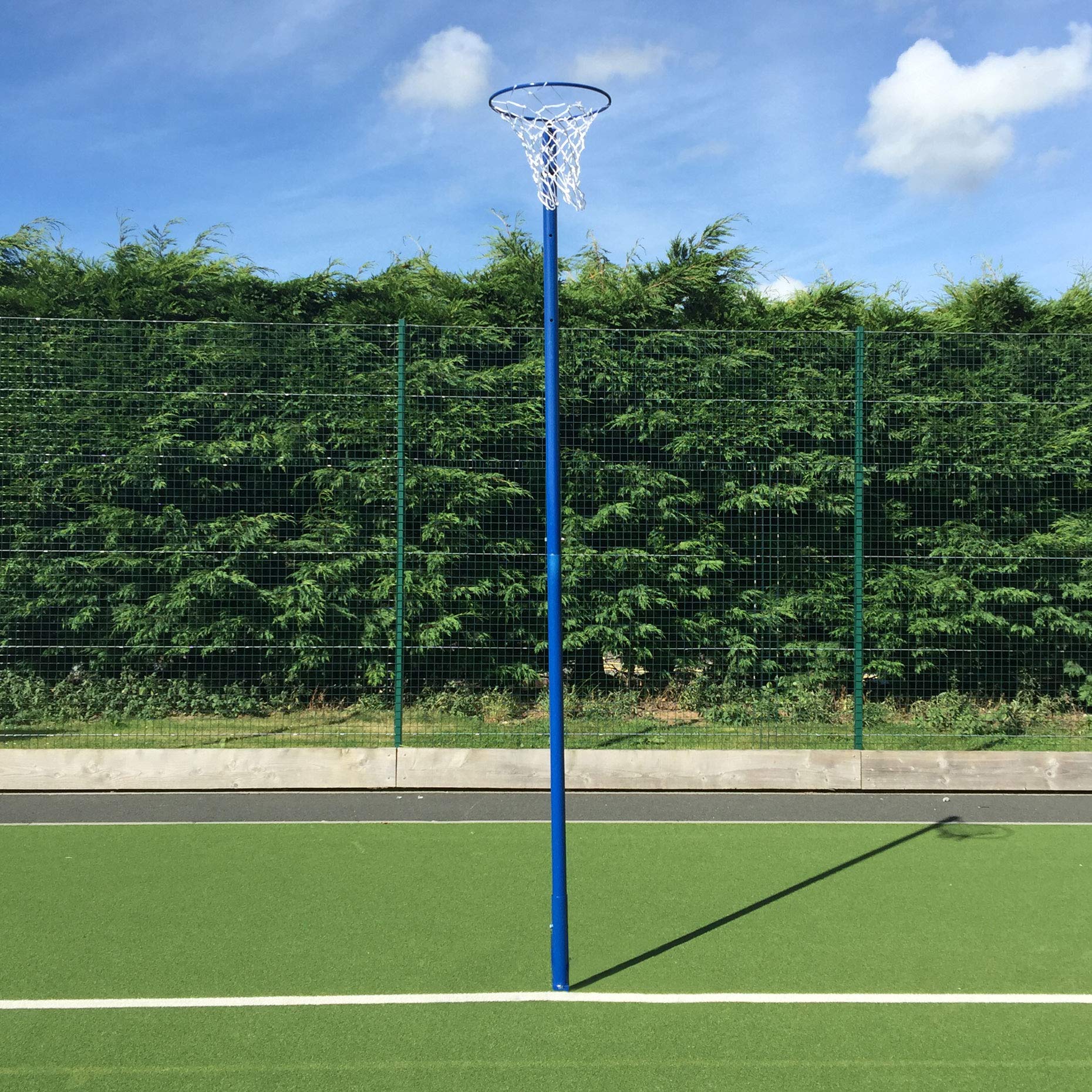 Panier de Netball à Fixation Terre - Poteau de Netball pour Écoles en Acier Ultra-Durable - Jeux Exterieur Enfant - Matériel de Sport pour Collèges - Hauteur Réglable