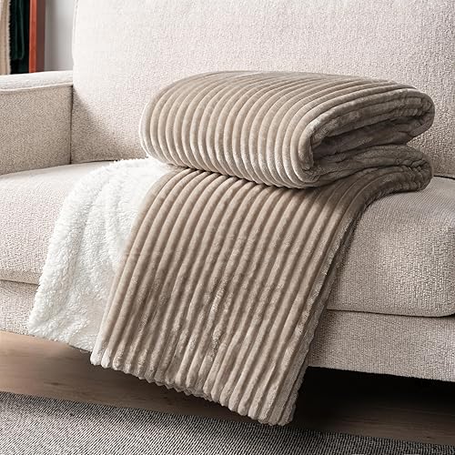 Miniatura 2 de PAVILIA Manta de forro polar Sherpa para sofá, color gris pardo, manta y mantas de felpa suave y mullida, cálida manta de sherpa acanalada para