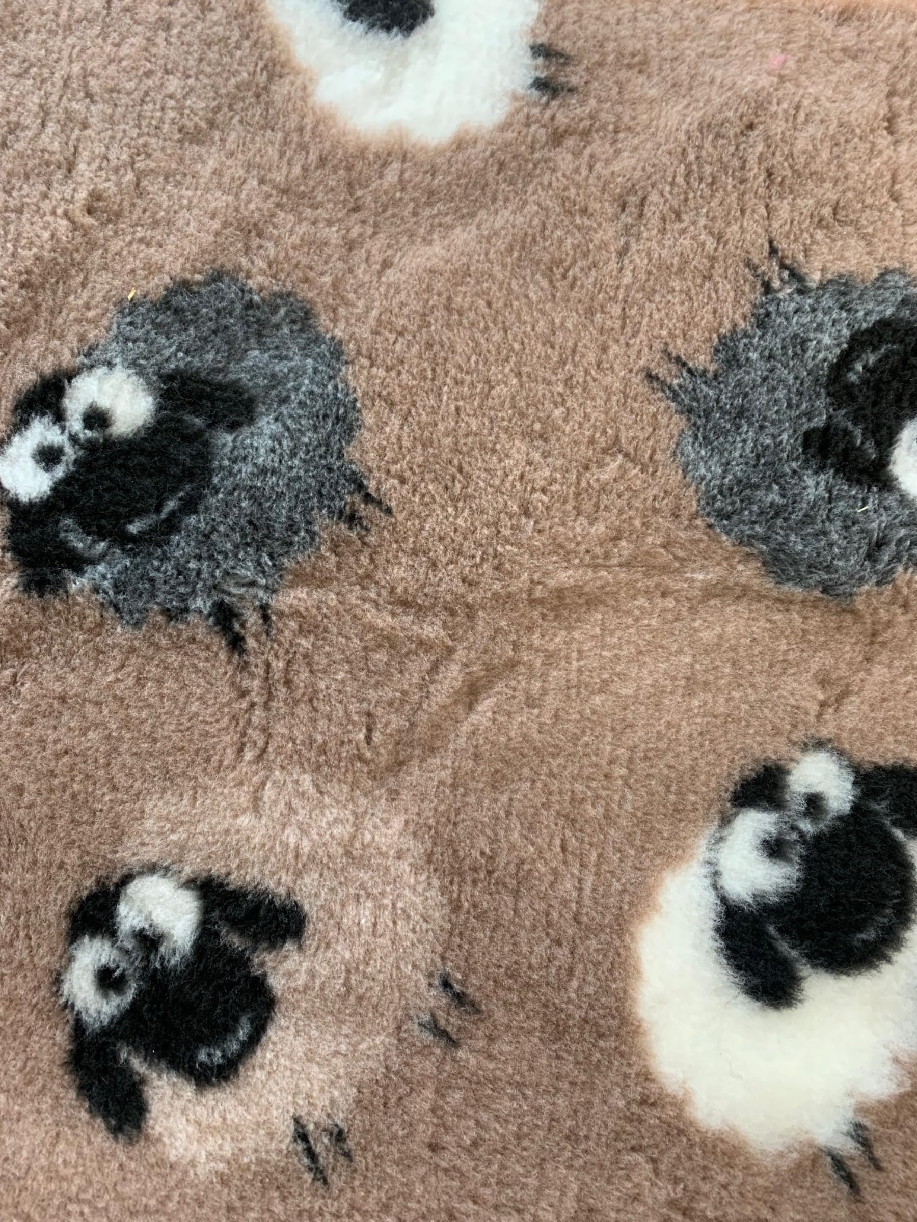 PnH Veterinary Bedding NON SLIP - Ribbed Rubber Backing Vet Bed/Whelping Fleece/Vet Bedding Rolls & Pieces In Our ANIMAL Design Range - COWS - SHEEP (75cm x 50cm, Brown Sheep) - Image 3