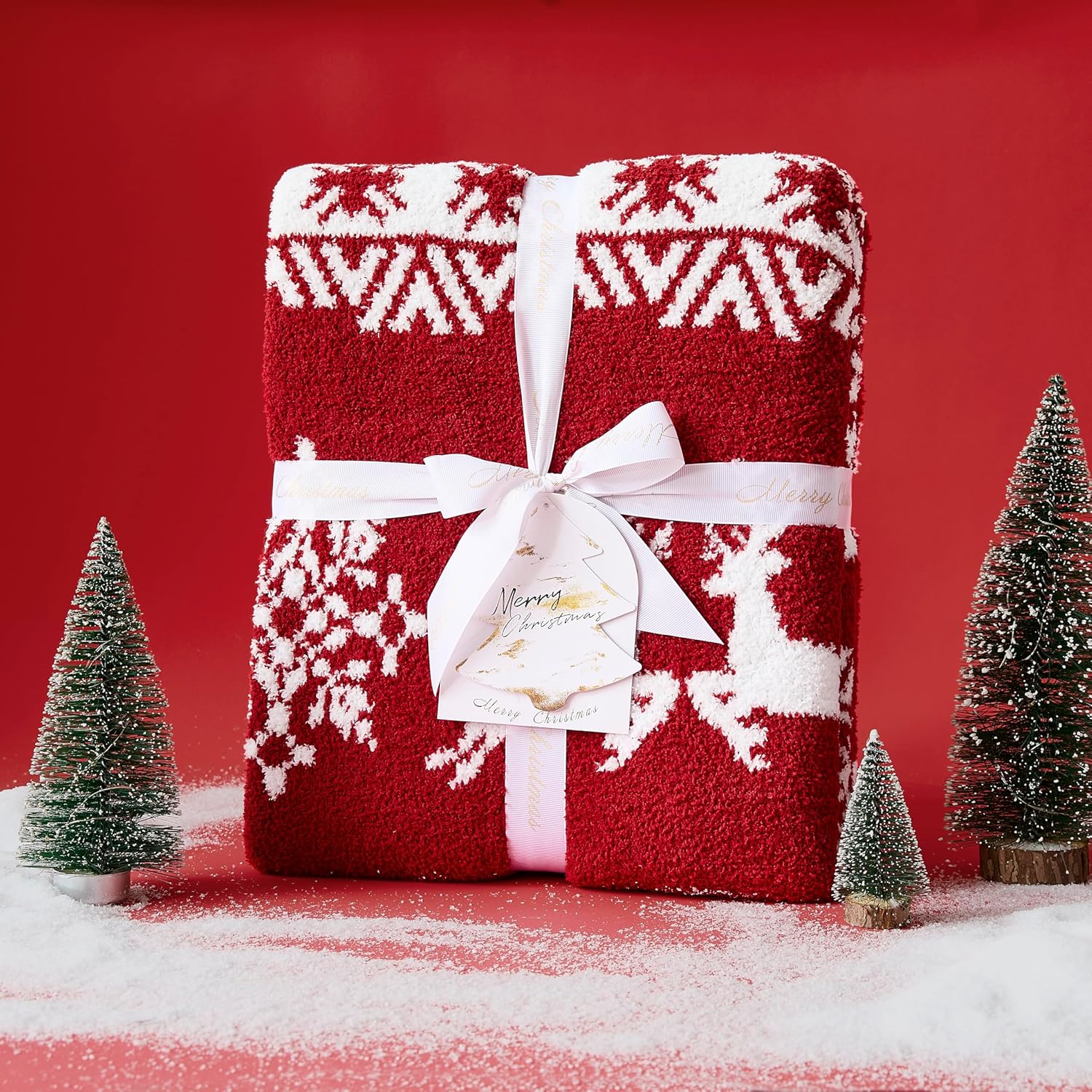 WDCOZY Christmas Throw Blanket Snowflake Reindeer Reversible Super Soft Knitted Blankets for Couch Bed Sofa Microfiber Home Decor Warm Cozy Comfy Lightweight Fall Blanket Winter 60x80 Red