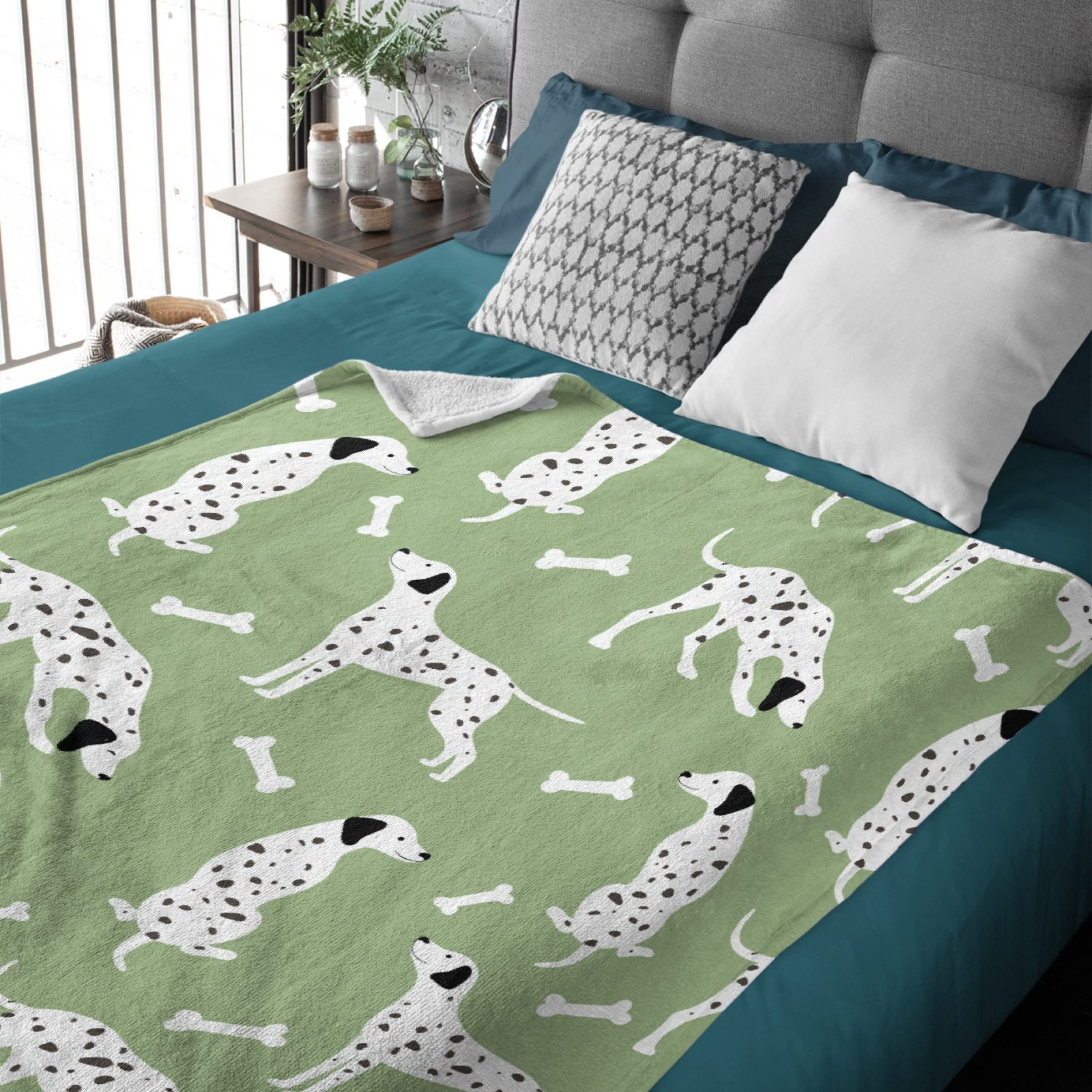 Dog Dalmatians Blanket Soft Flannel Cozy and Comfy for All Seasons Funny Pattern Full Sizes for Couch Sofa Bed Office and Camping (40