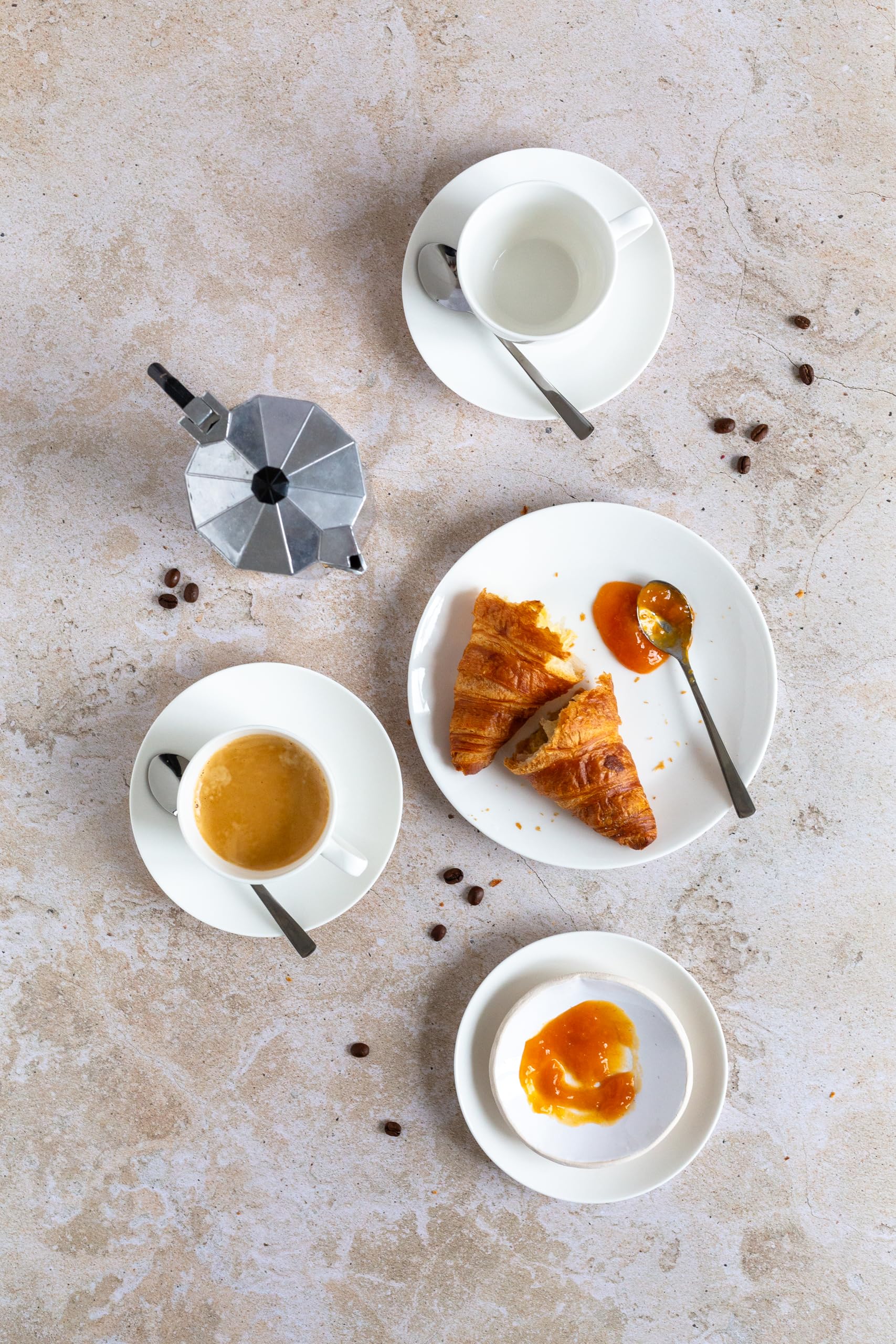 MÄSER 934105 Serie Belmira, klassisches Kaffeeservice für 6 Personen, 18-teiliges Kaffeegeschirr, zeitlos, elegant, filigran, Porzellan, weiß