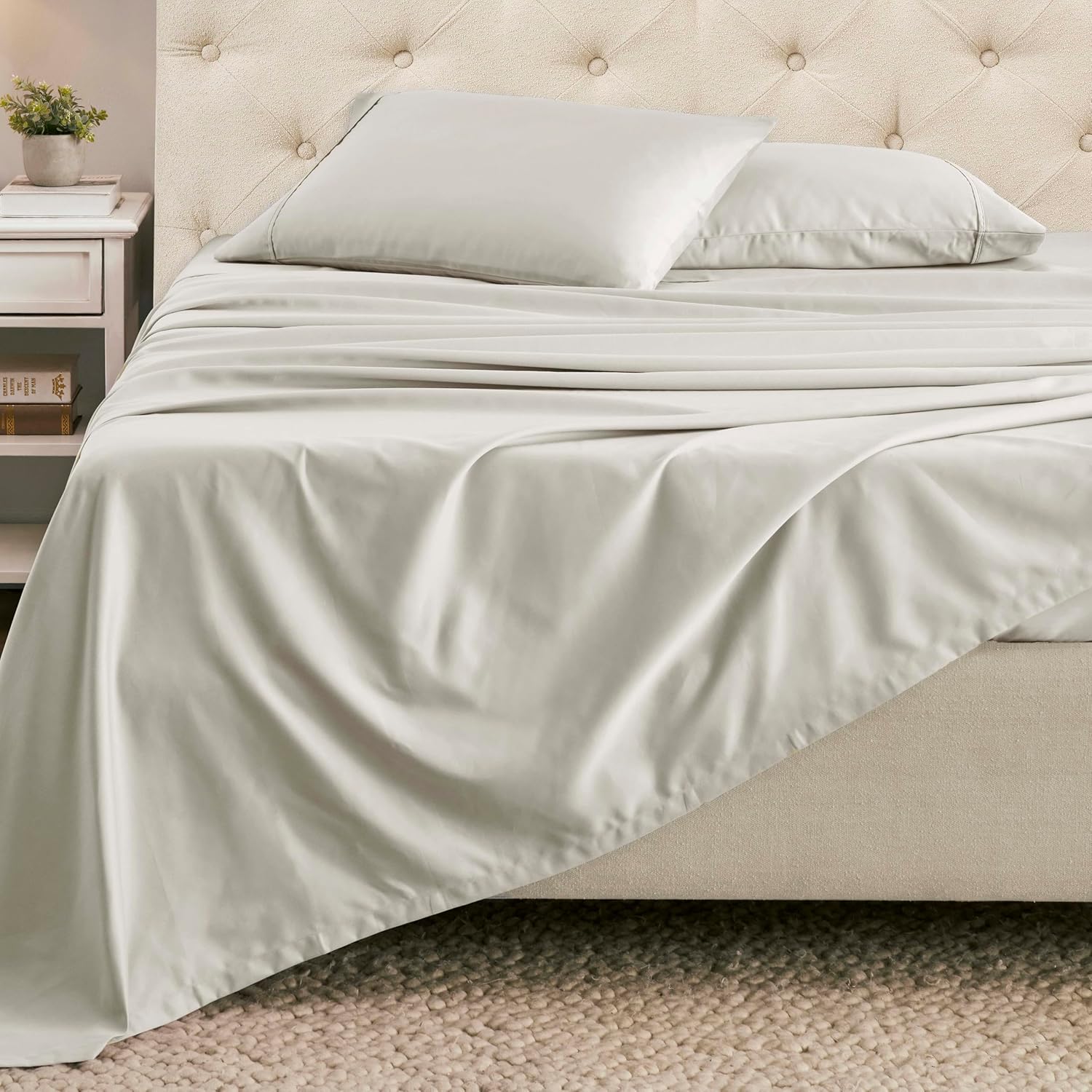 Superior Cotton Rich Sheet Set, Heavyweight Daily Bedding, Modern Decor, Includes 1 Elastic Deep Pocket Fitted Bedsheet, 1 Flat Sheet, 2 Pillowcases - King, Silver