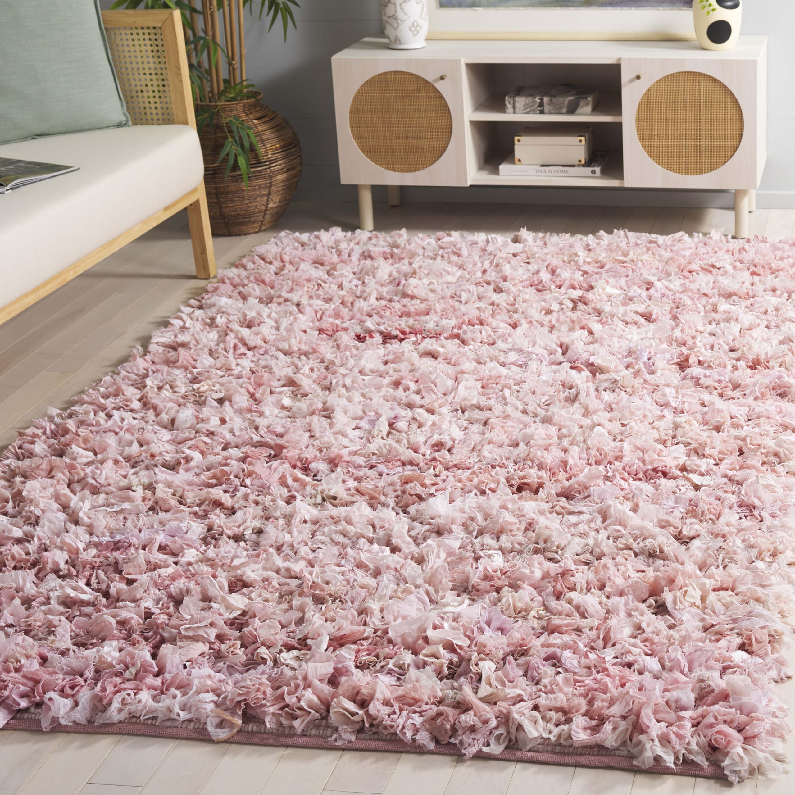 SAFAVIEH Rio Shag Collection Accent Rug - 4' x 6', Light Pink, Handmade Decorative, 3.5-inch Thick Ideal for High Traffic Areas in Entryway, Living Room, Bedroom (SG951R)