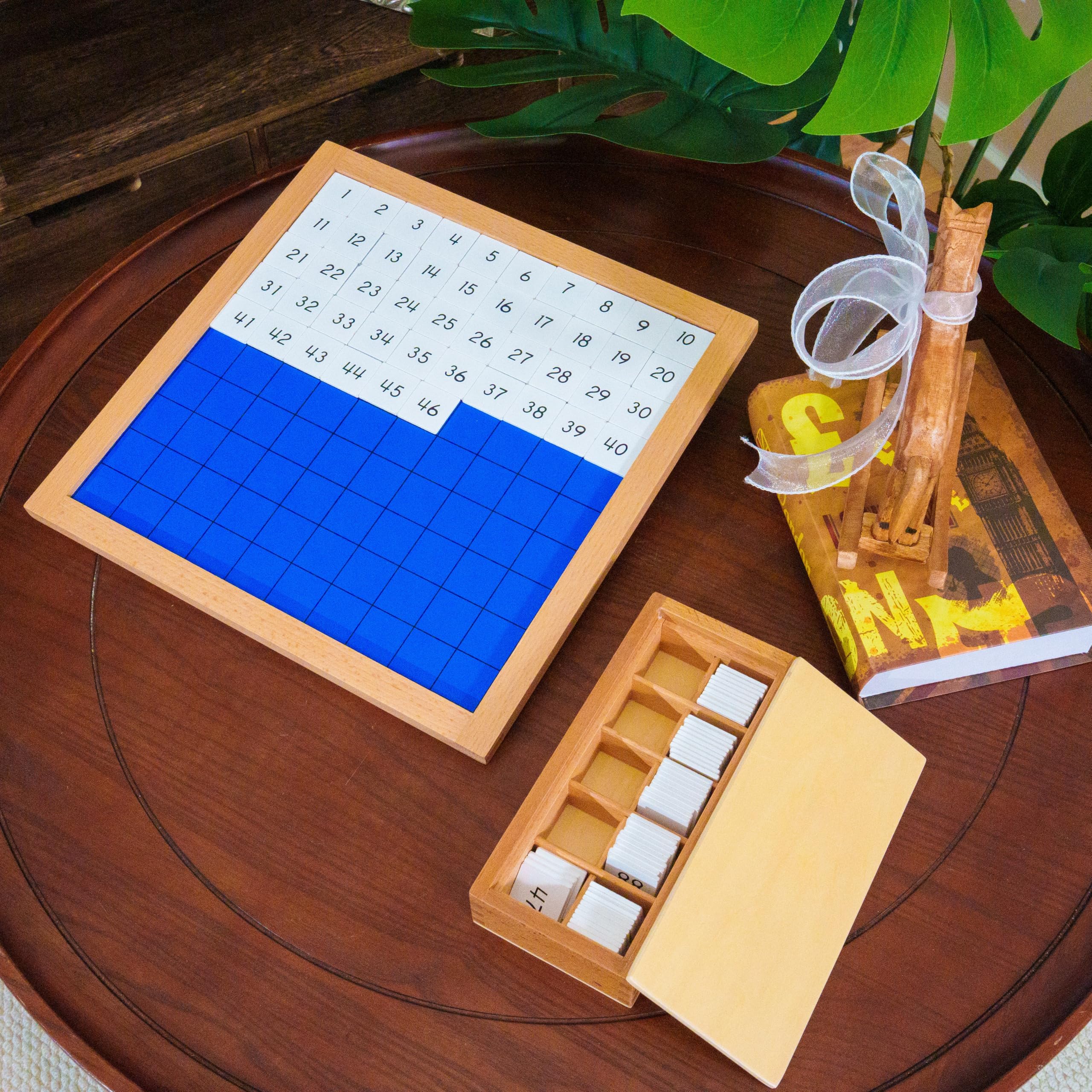 Montessori materiały matematyczne – drewniana zabawka edukacyjna do liczb i liczb, przedszkola i szkoły podstawowej, domowej i klasy od 3 lat (Montessori Hunderterbrett)