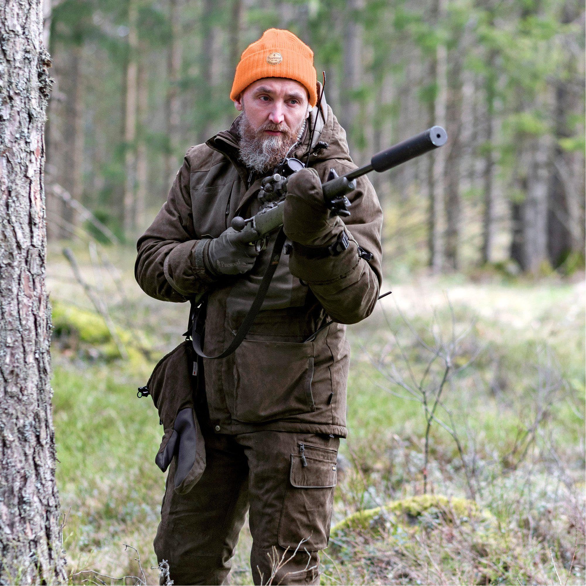 Pinewood Herren Abisko Småland 2.0 Jagd Jacke - Jagdjacke Herren - wind- und wasserdicht - bequeme Passform mit abnehmbarer Kapuze und anderen praktischen Details