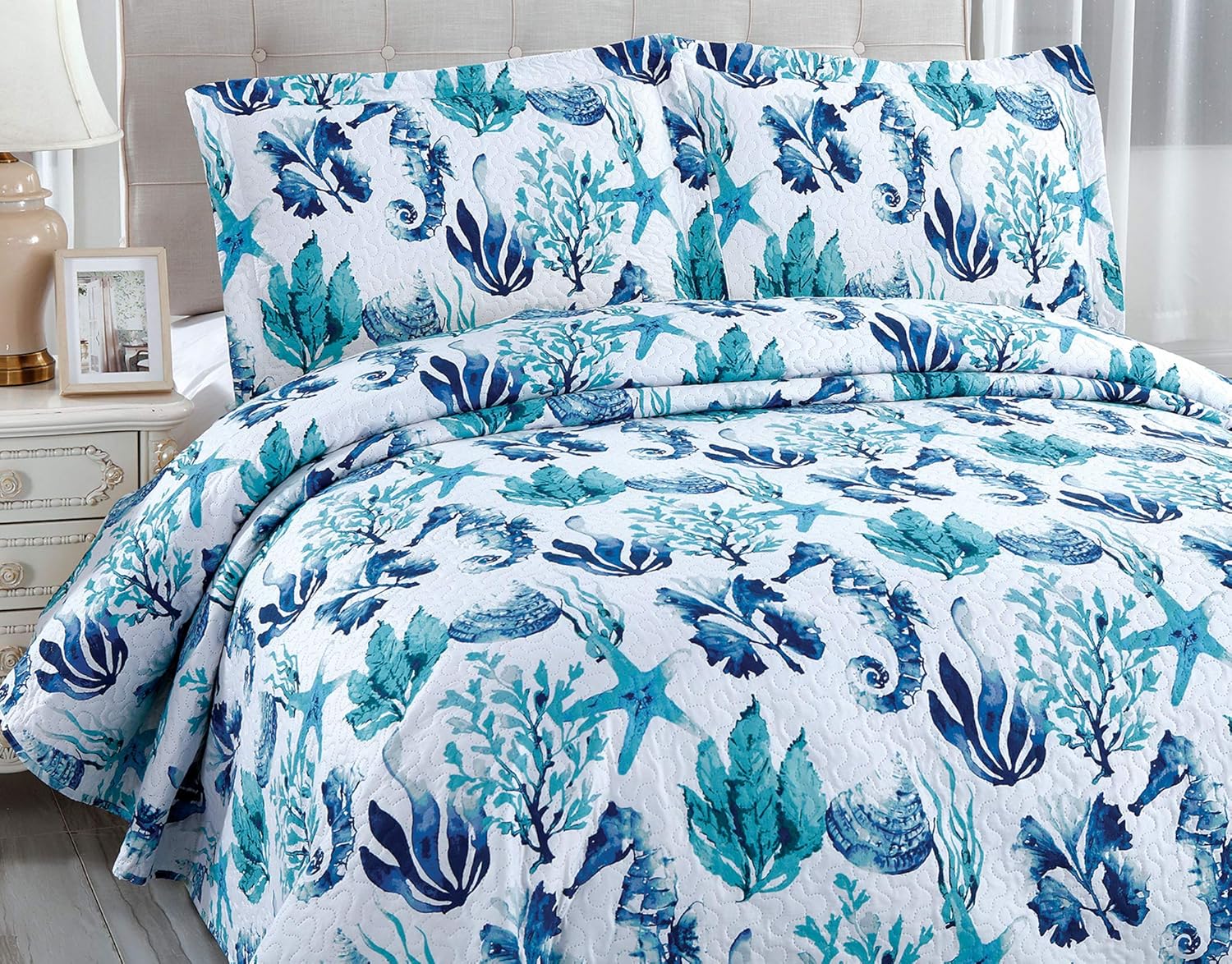 Coastal Bedding Set - Queen Size Reversible Quilts & Coverlet, Soft & Lightweight, Tropical Design, Aqua