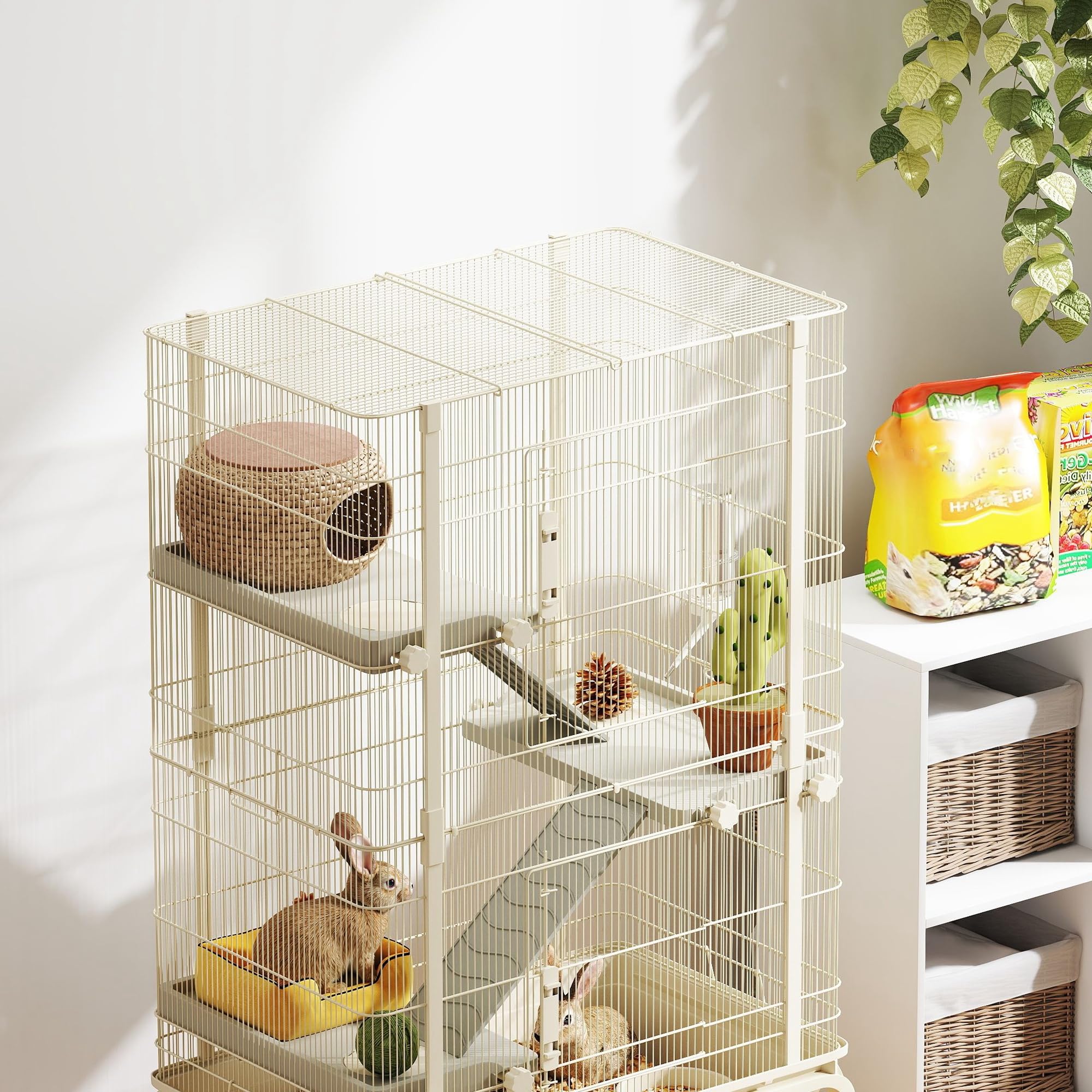PawHut Jaula para Animales Pequeños de 4 Niveles Jaula para Roedores con Ruedas Rampas Cuenco Botella de Agua y Bandeja Extraíble Recinto para Conejos Chinchillas Hurones Cobayo 69x44x120 cm Beige