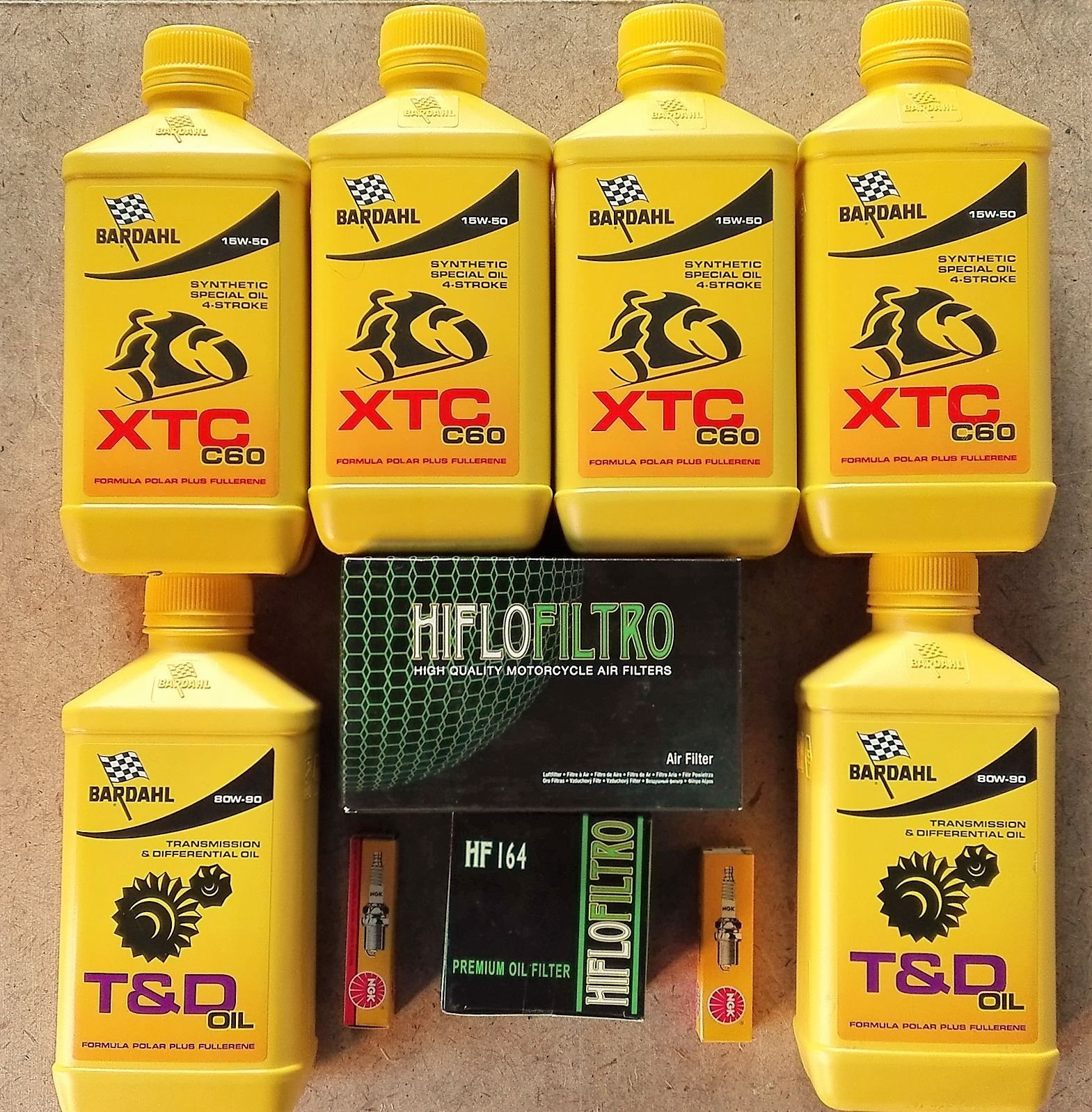 Kit de mantenimiento de 4 litros Bardahl 15W50 T&D con filtro de aceite, aire y bujías