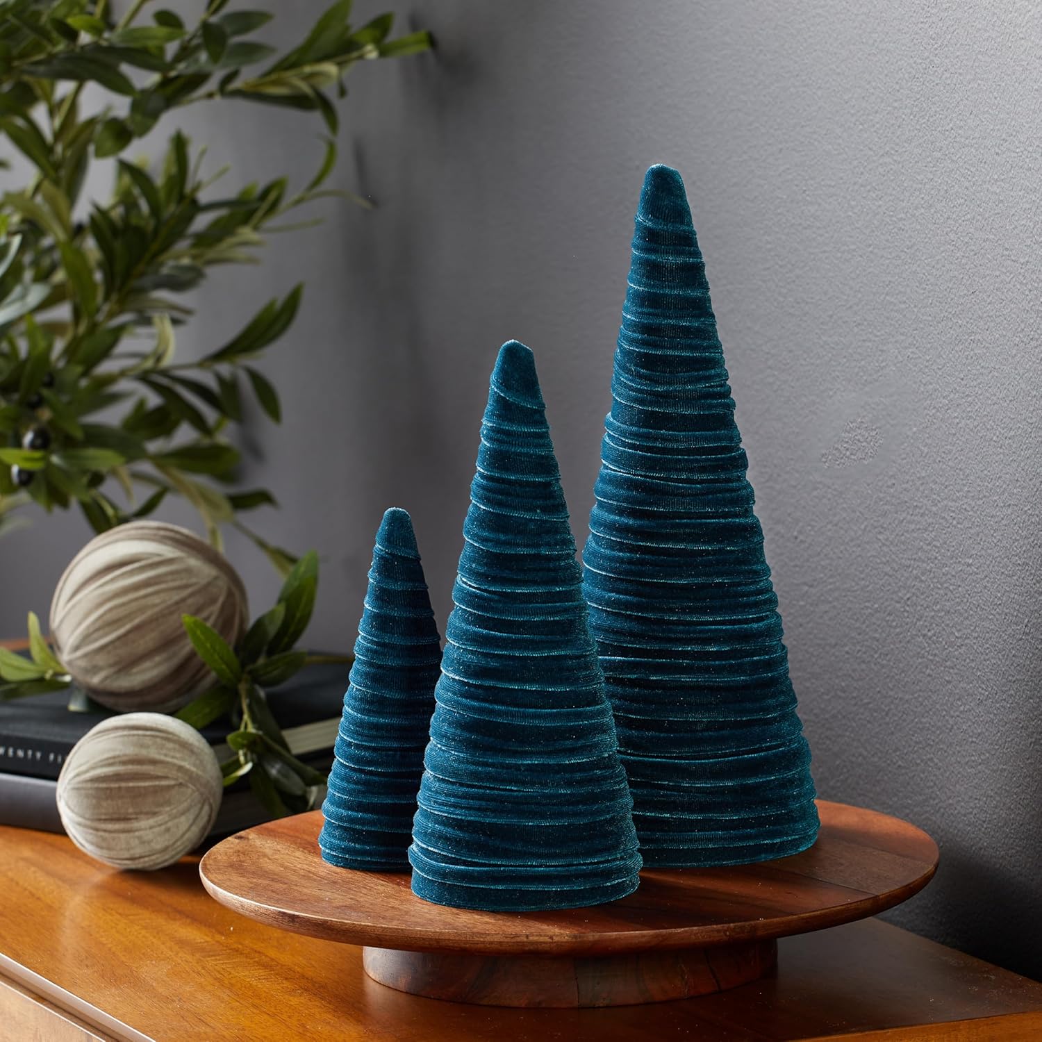 Velvet Cones Set of 3 in Teal