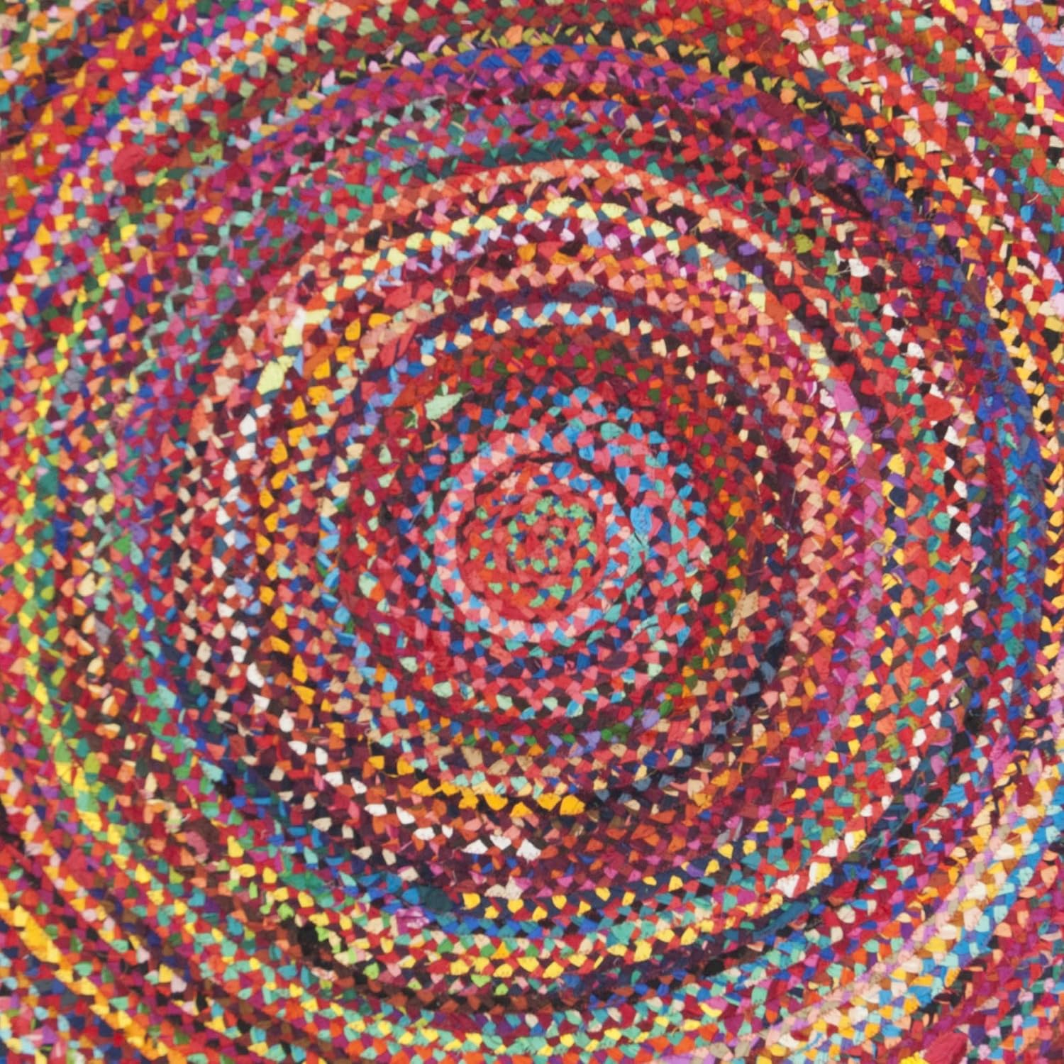 SAFAVIEH Braided Collection Area Rug - 4' Round, Red & Multi, Handmade Boho Fringe Reversible Cotton, Ideal for High Traffic Areas in Living Room, Bedroom (BRD451Q)