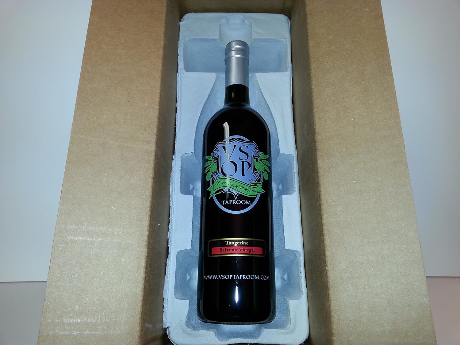 VSOP Tangerine Aged Dark Balsamic Vinegar of Modena (750 ml / 25.36 oz)