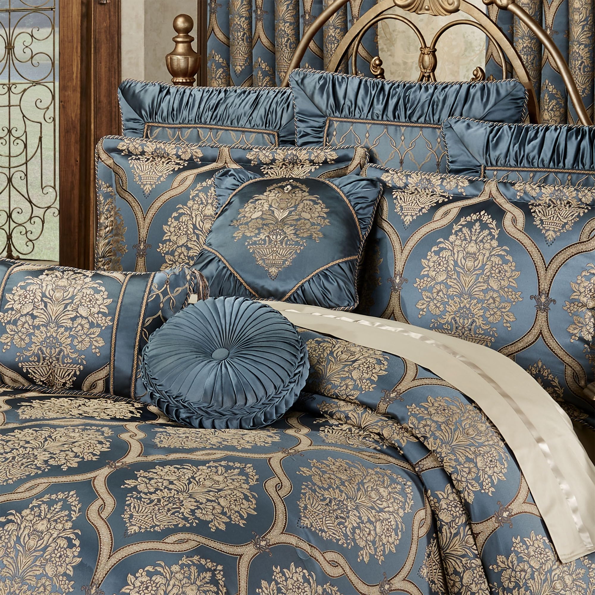 Amazon.com: J. Queen New York Luxurious Castleton Bedding