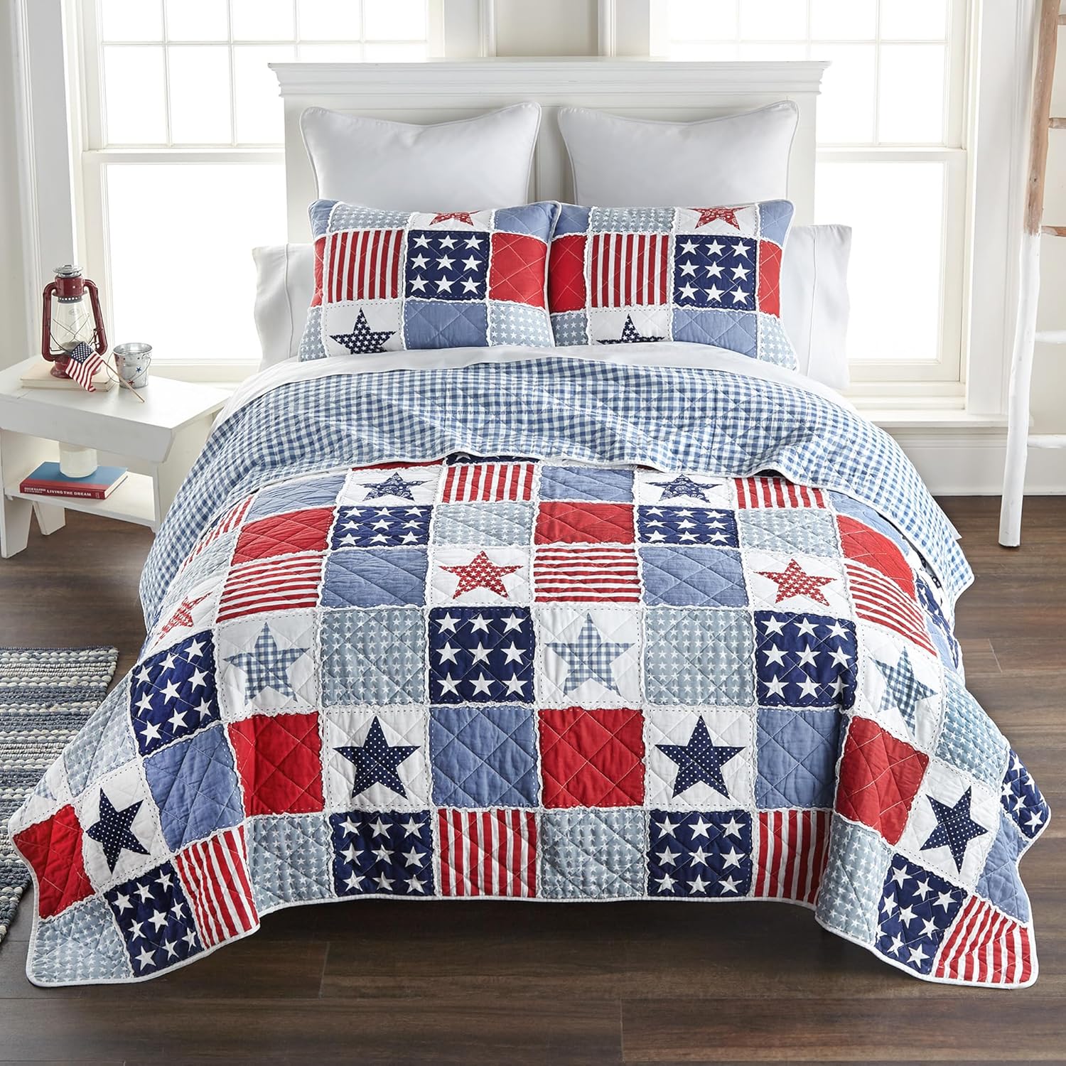 Donna Sharp Stars and Stripes Cotton Quilted Bedding Set - 3-Piece King Size Quilt Set - Includes 1 Quilt and 2 Pillow Shams - Machine Washable - Perfect for Rustic Americana Decor