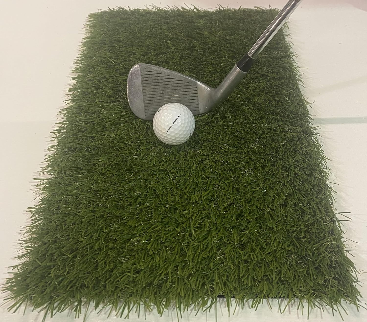 Large Winter Golf Fairway Mat; 400 x 250 Millimetres; Strong Artificial Grass Tee Mat; 26