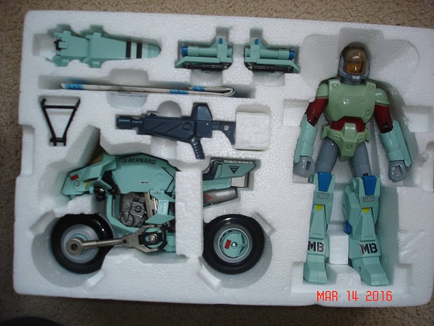 ミリタリー　アクション　TORA BORA  TedとPJのフィギア Amazon.com: The Henshin Robo Mospeada 21 VR-052-F Scott