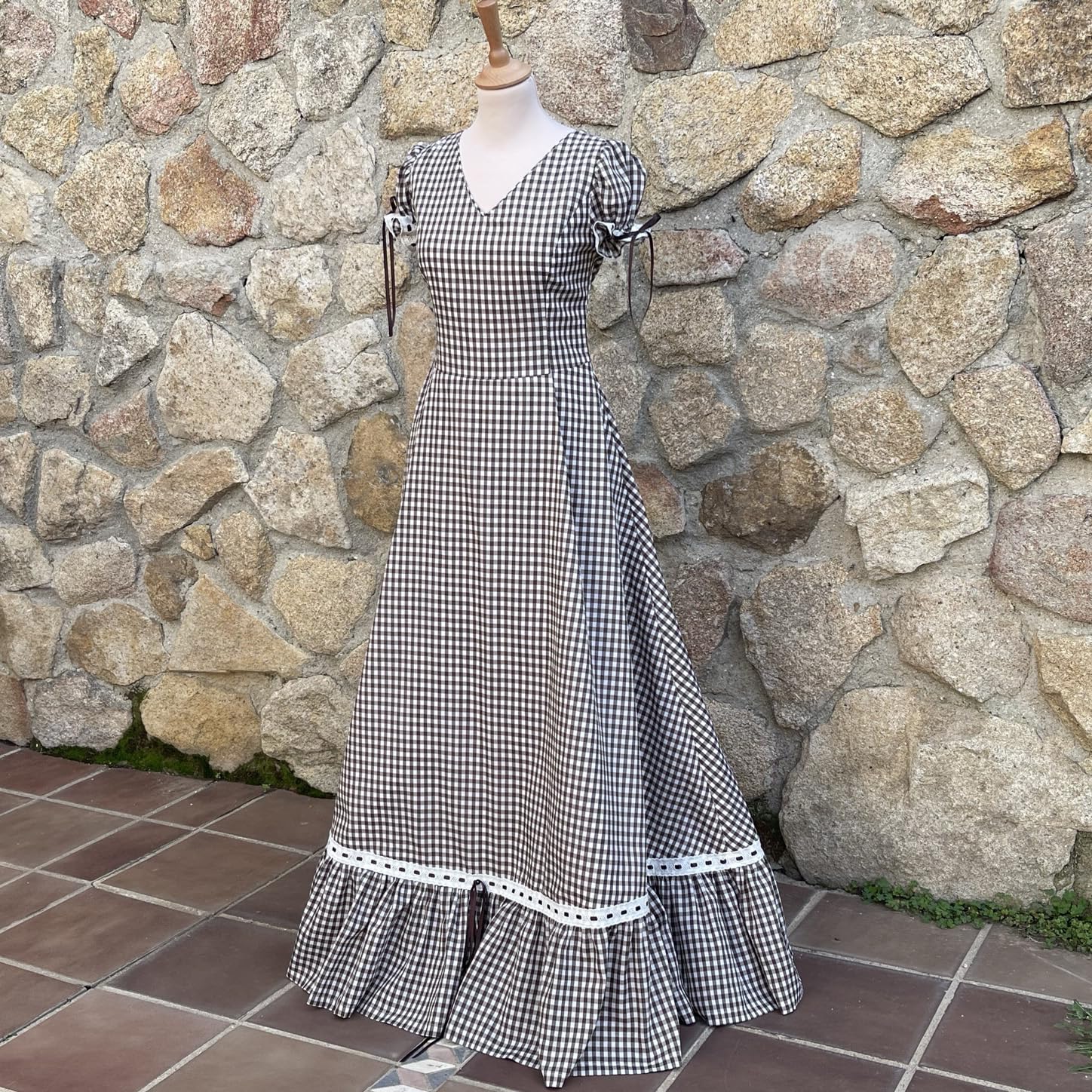 Patrón de Costura: Vestido Flamenco de Mujer para Romería - Tutorial en Vídeo y Patrón Multitalla en Papel (Tallas 36 a 52) para Hacerlo Tú Misma.
