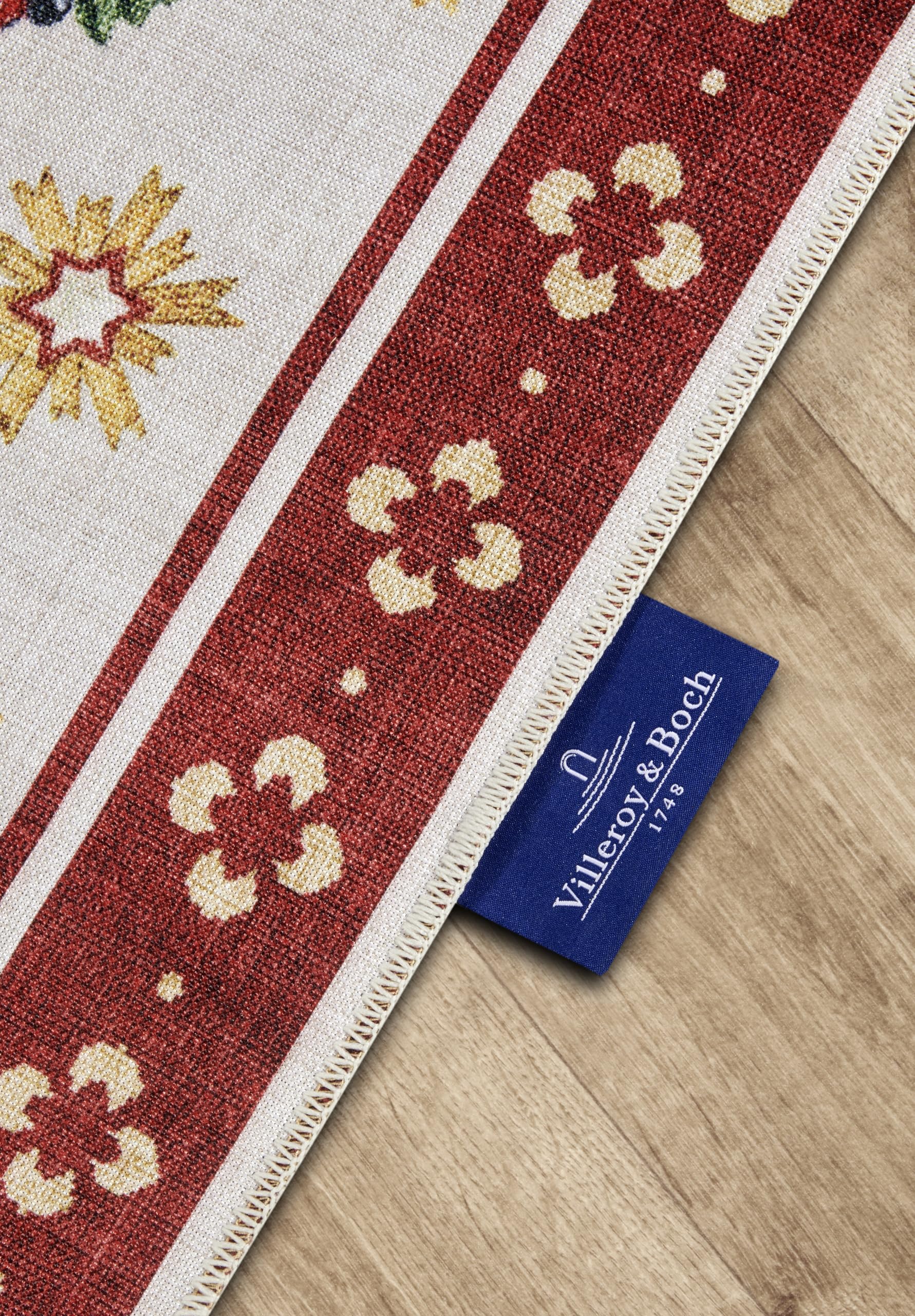 Villeroy & Boch Toy's Delight Tapis Design nostalgique Sapin de Noël et Sapin de Noël pour Salon, Chambre à Coucher, Salle à Manger, Couloir Rouge Multicolore 160 x 230 cm