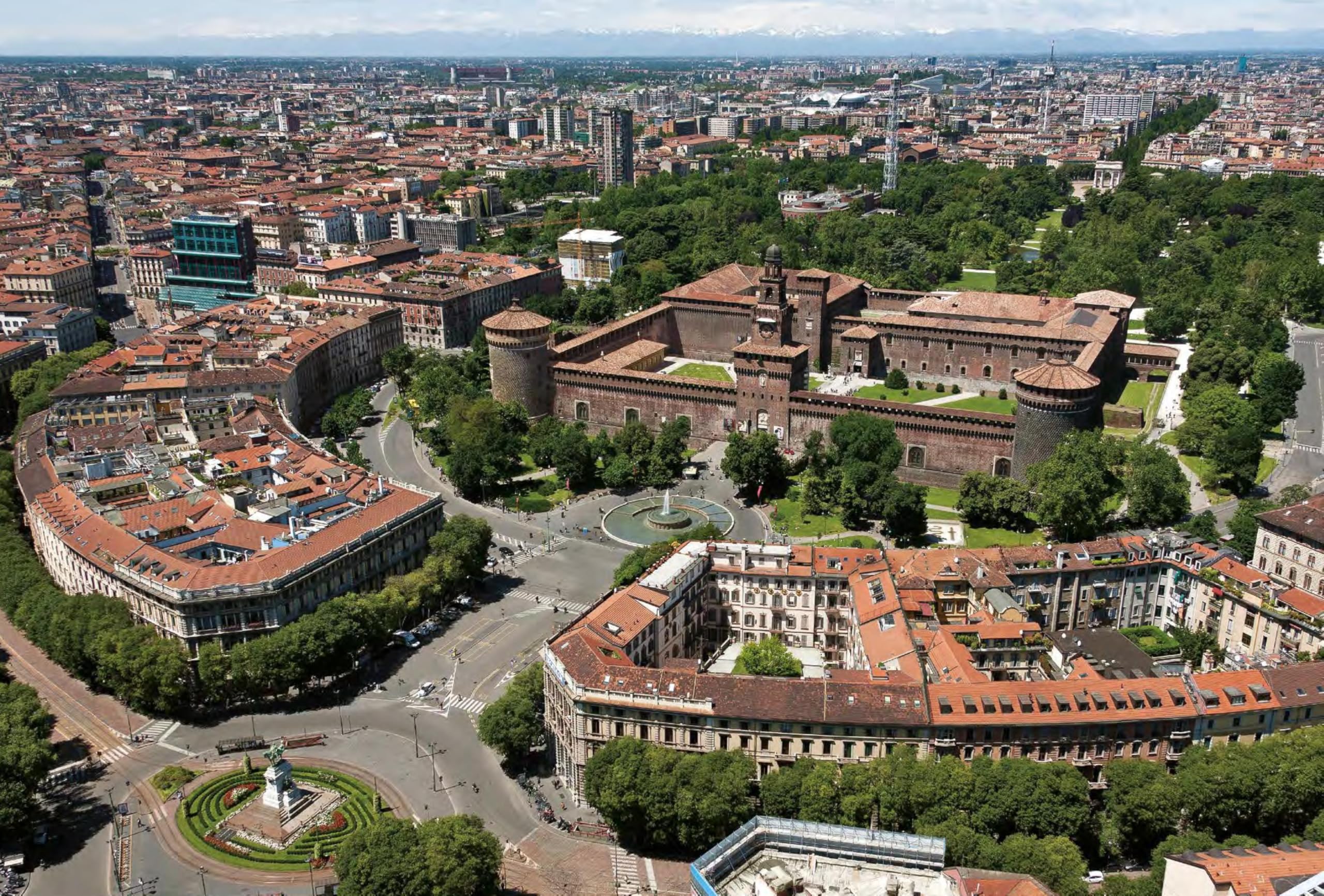 Milano e Lombardia dall'alto. Ediz. a colori