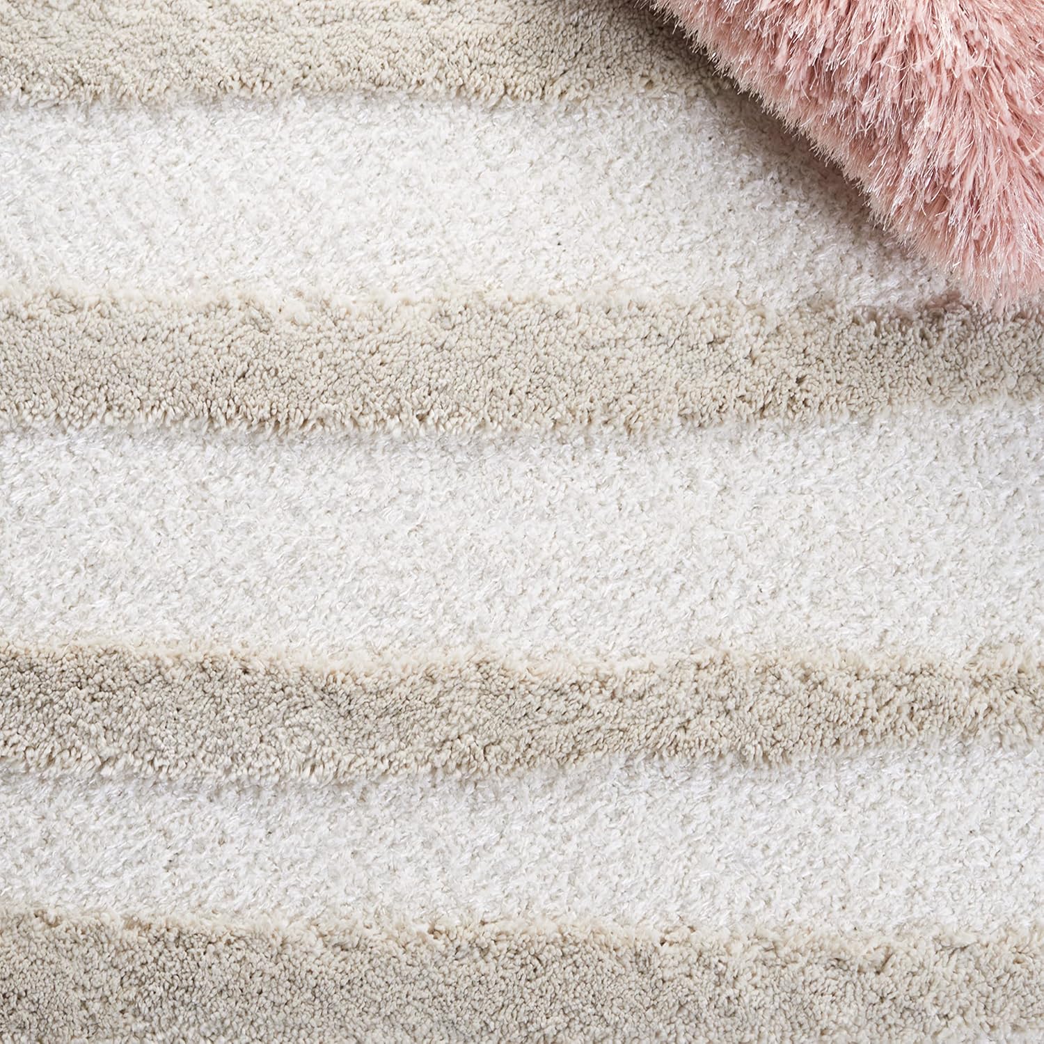 SAFAVIEH Area Rug 8x10 - Hi-Lo Shag Collection - Large - Beige, Non-Shedding & Easy Cleaning, Ultra Plush Thick Raised Pile, Ideal for Living Room, Bedroom, Dining Space (HLS202B)