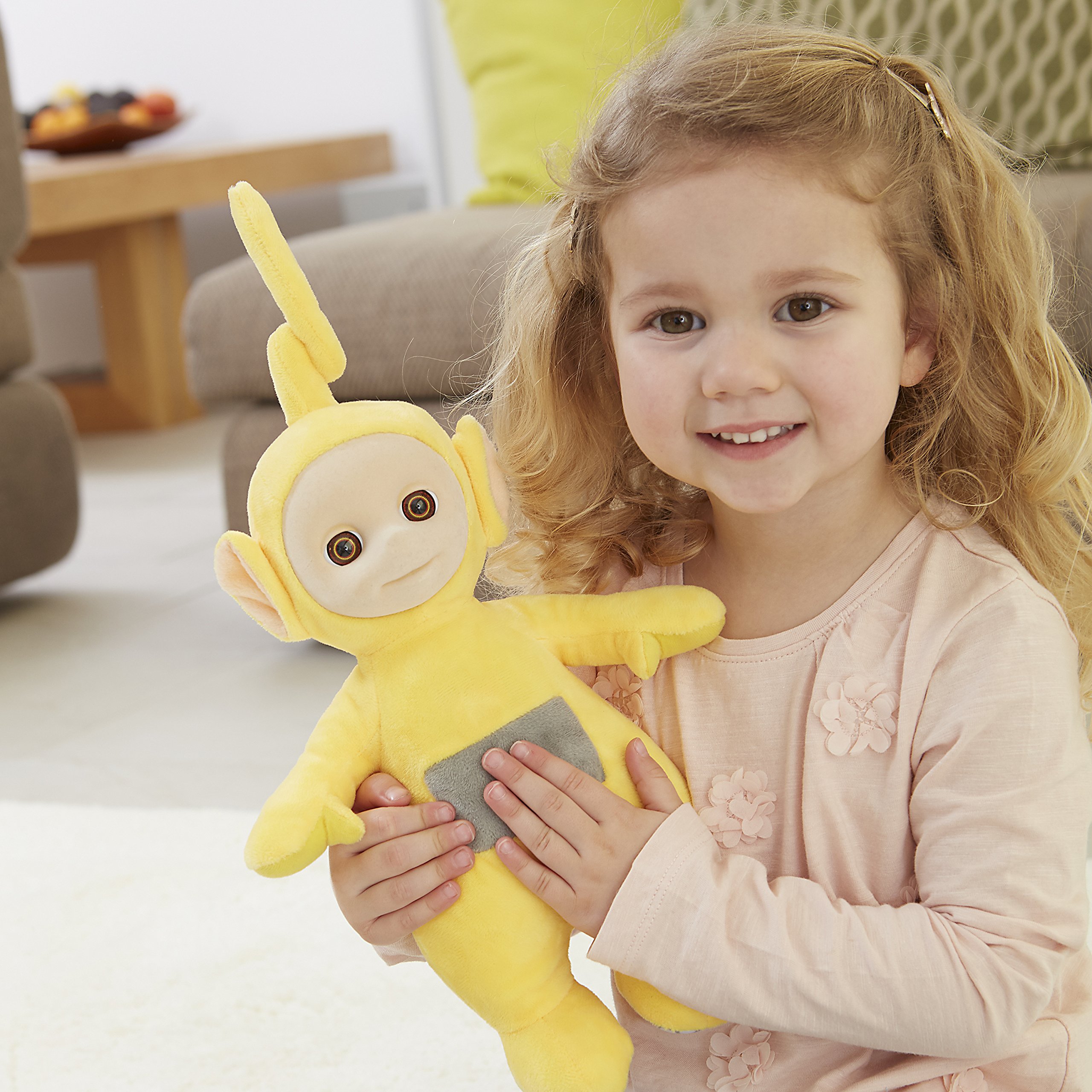 テレタビーズ　 「Actimates Interactive」ラーラ Amazon.co.jp: (テレタビーズ) Teletubbies ラーラ 10インチ