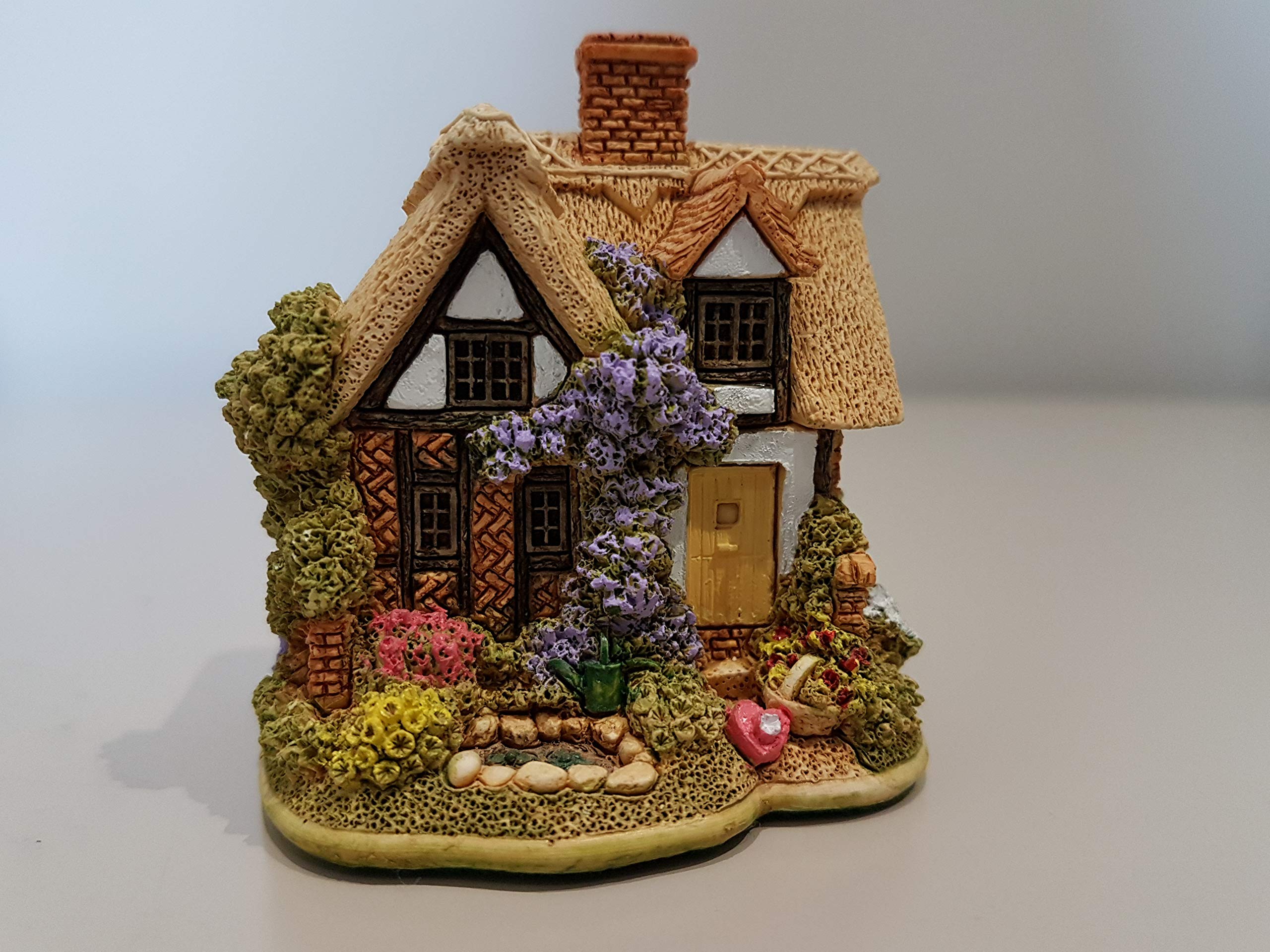 Lilliput Lane OLD MOTHER HUBBARD’S ミニチュア Lilliput Lane OLD MOTHER HUBBARD'S ミニチュア 【公式通販】