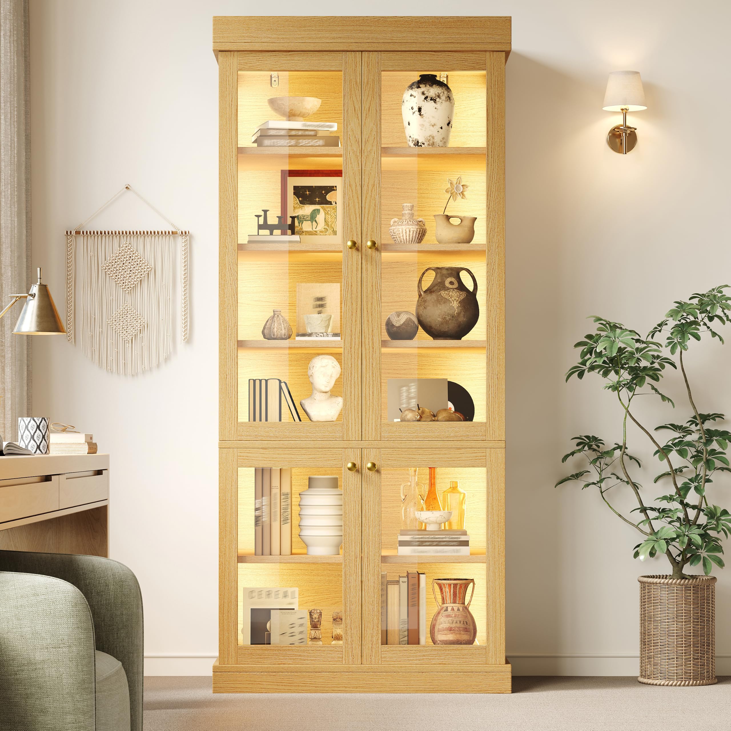 Moderno mobiletto alto, vetrina in vetro, suddivisione interna ben studiata, protezione antiribaltamento, stabile, sicuro, versatile, per la casa, marrone naturale, legno naturale
