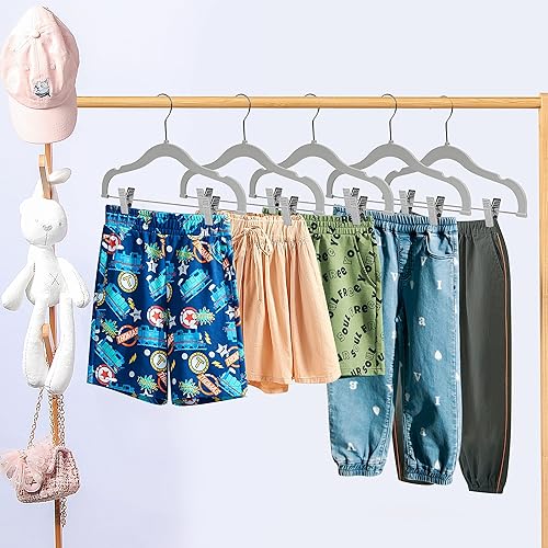 Miniatura 6 de Perchas de plástico de calidad para niños, no aterciopeladas, delgadas, compactas, con clips de metal, para faldas, pantalones, blusas, gancho