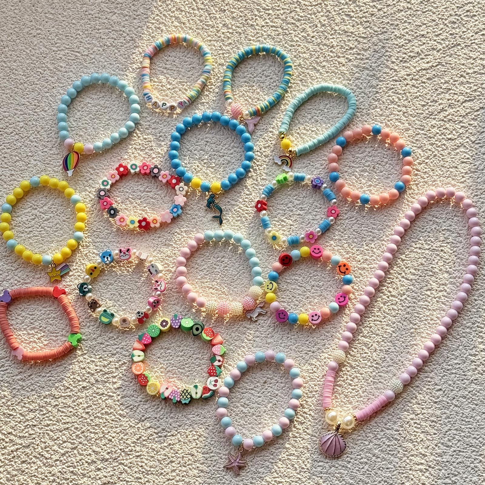 ご予約品 ハンドメイド ブレスレット 4点セット Amazon.co.jp: 24色ブレスレット作成キット 1700個 クレイビーズ