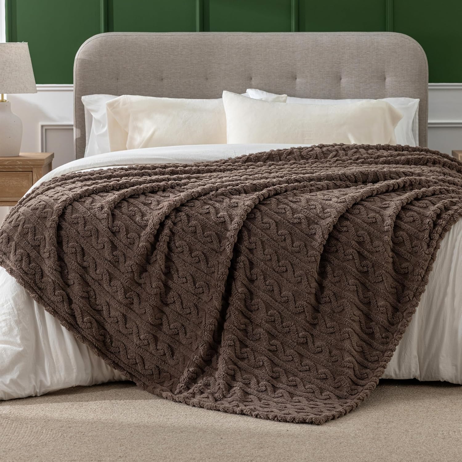 Jacquard Fluffy Fleece Blanket - Ultra Soft & Warm Plush Blanket for Couch, Cozy Lightweight Fuzzy Blanket for Adults Kids, Machine Washable, 70in x 90in, Foal