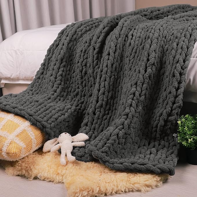 Carriediosa Chunky Knit Throw Blanket 50" X 60", 100% Hand Made Large Chenille Loop Yarn Soft Fluffy Throws for Couch Sofa Bed, Big Crochet Cozy Heavy Thick Cable Woven Blanket, Tan Brown