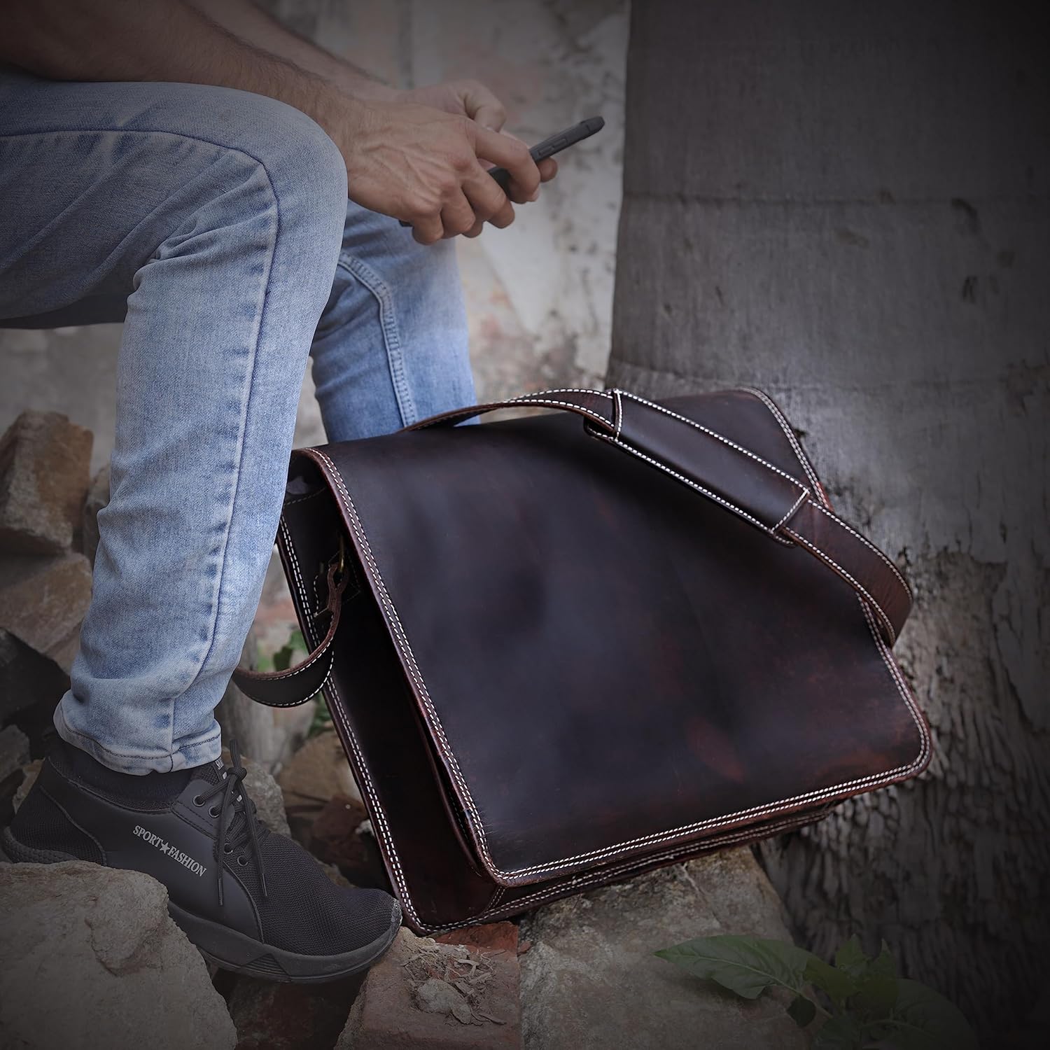 11 inch Small Crossbody Shoulder Genuine Leather iPad/Tablet Vintage Messenger Bag For 10.5 inch iPad Pro for Women & Men - Image 3